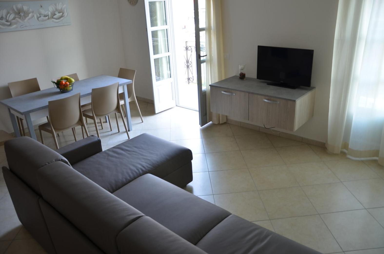 Monteverde Apartments