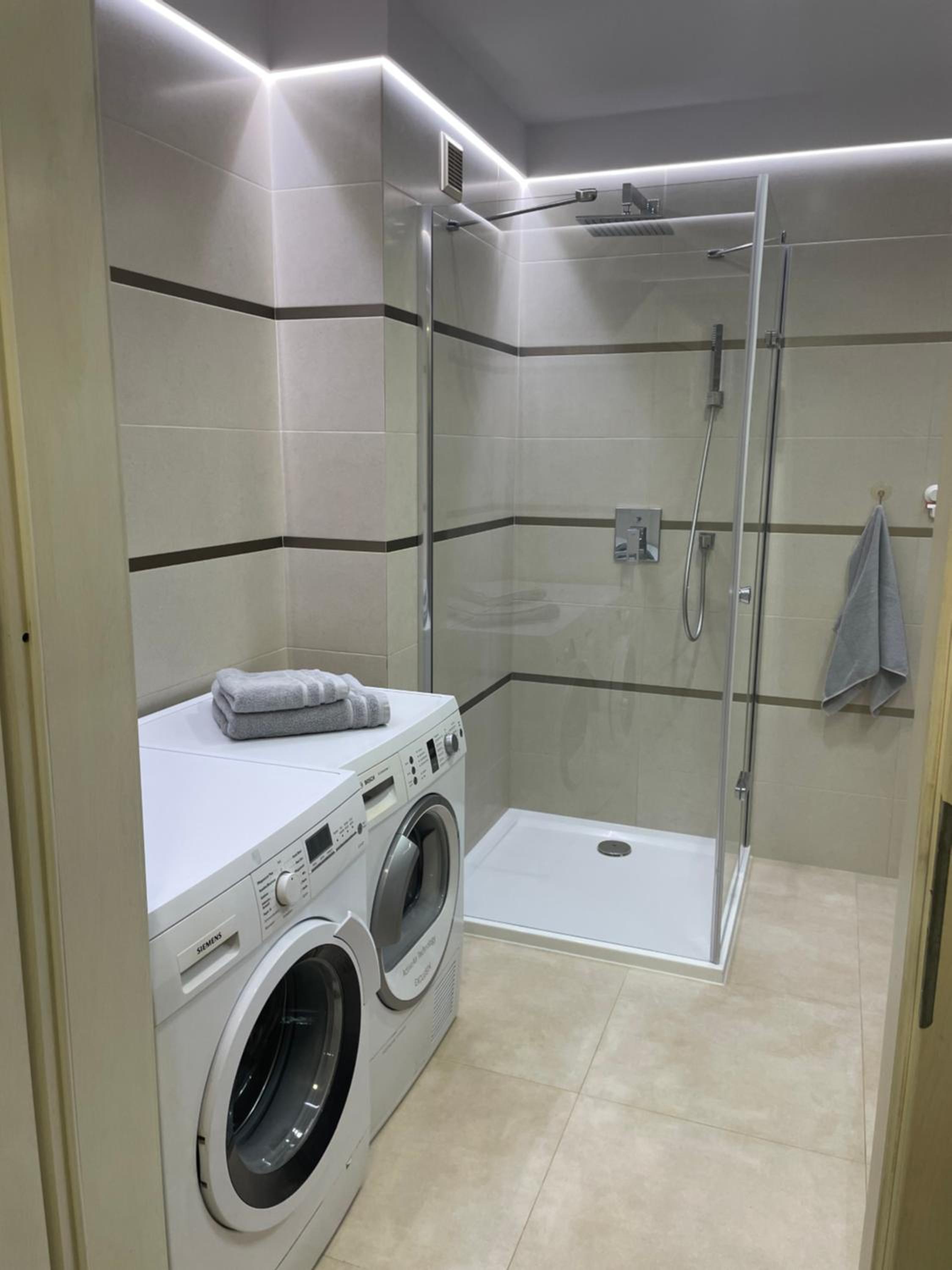 Apartament - jak w domu - 130m2 z Tarasem i ogródkiem