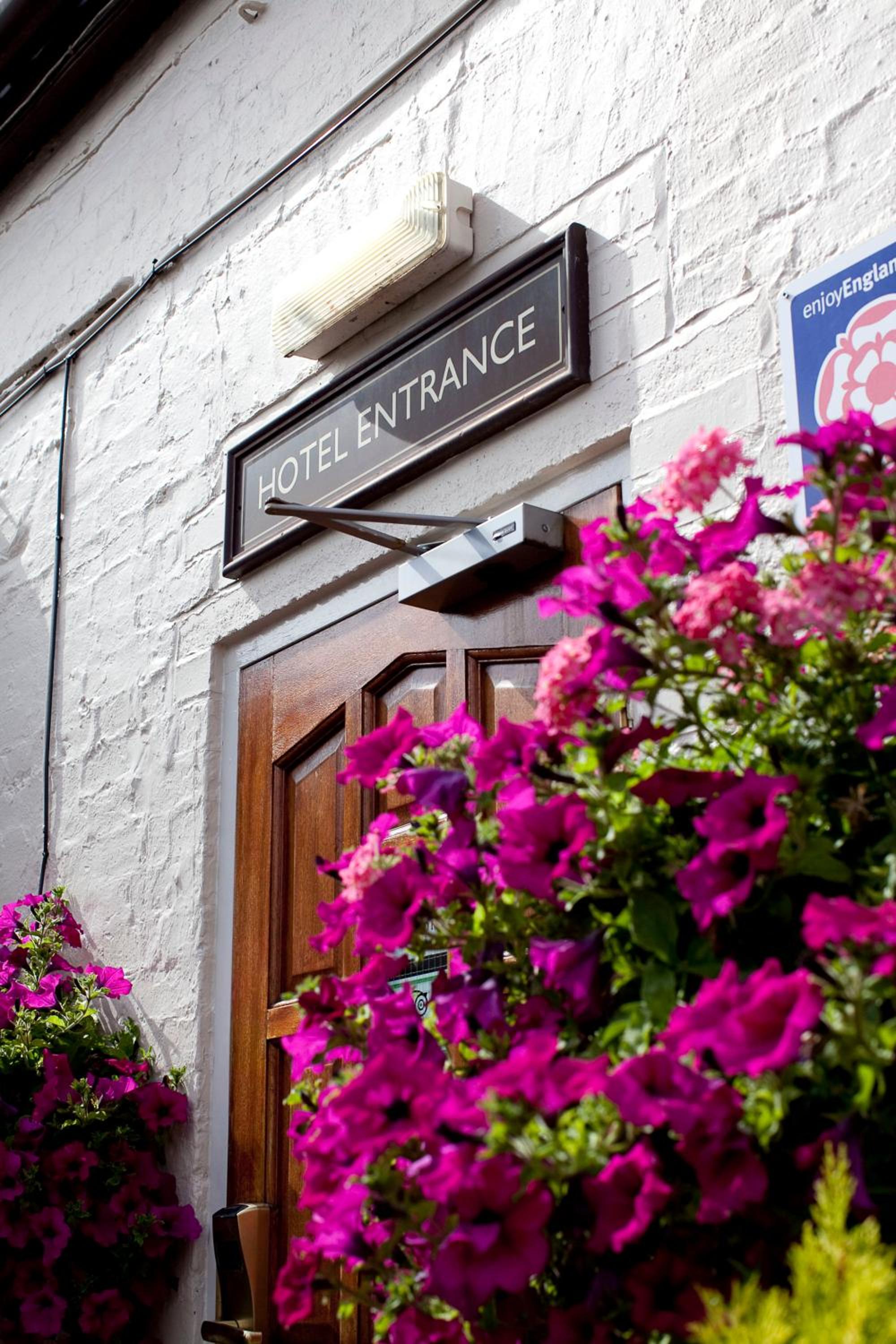 The Railway Tavern Hotel