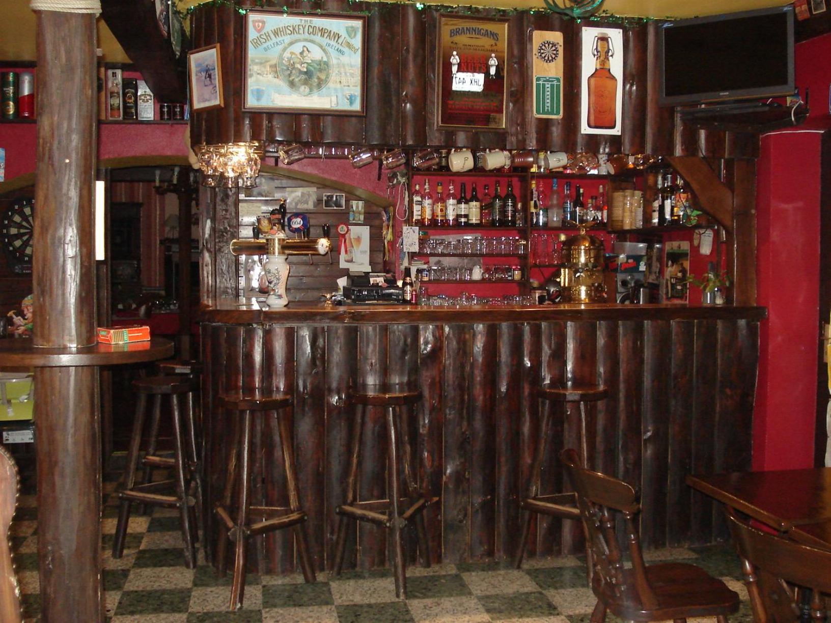 bar