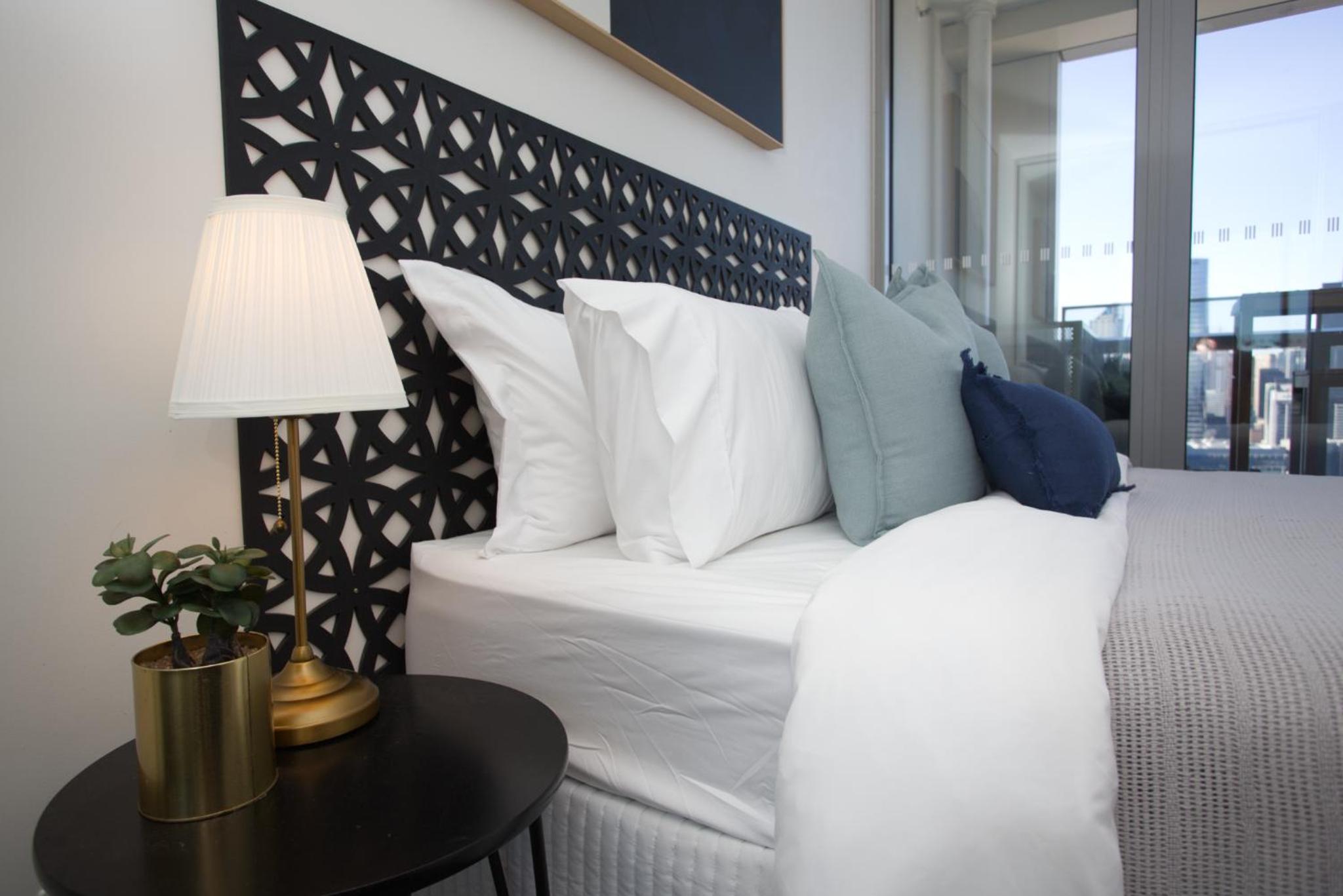 Docklands Skyline Apartments by Luma Signature