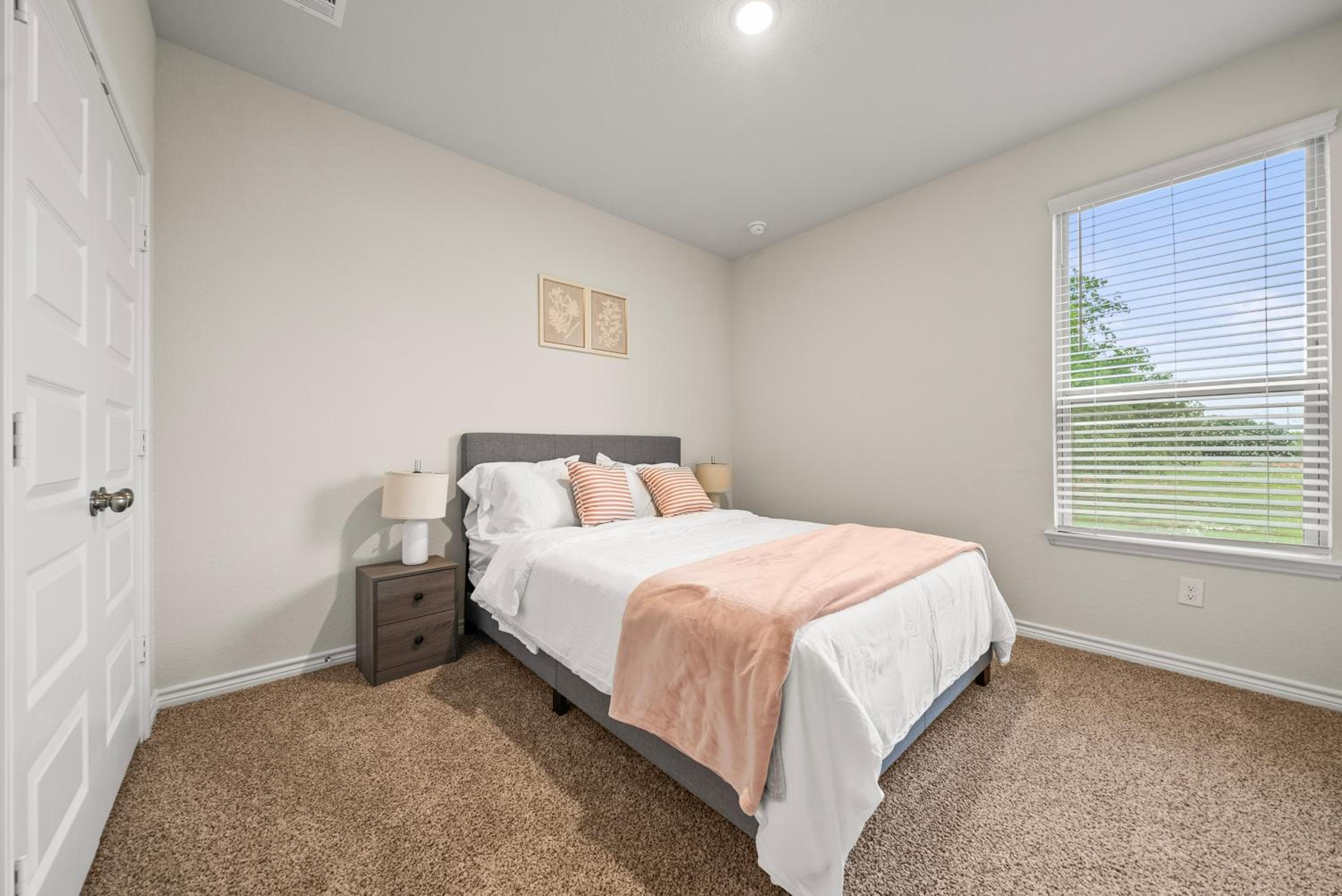 Luxurious 4 Bed Duplex Getaway!