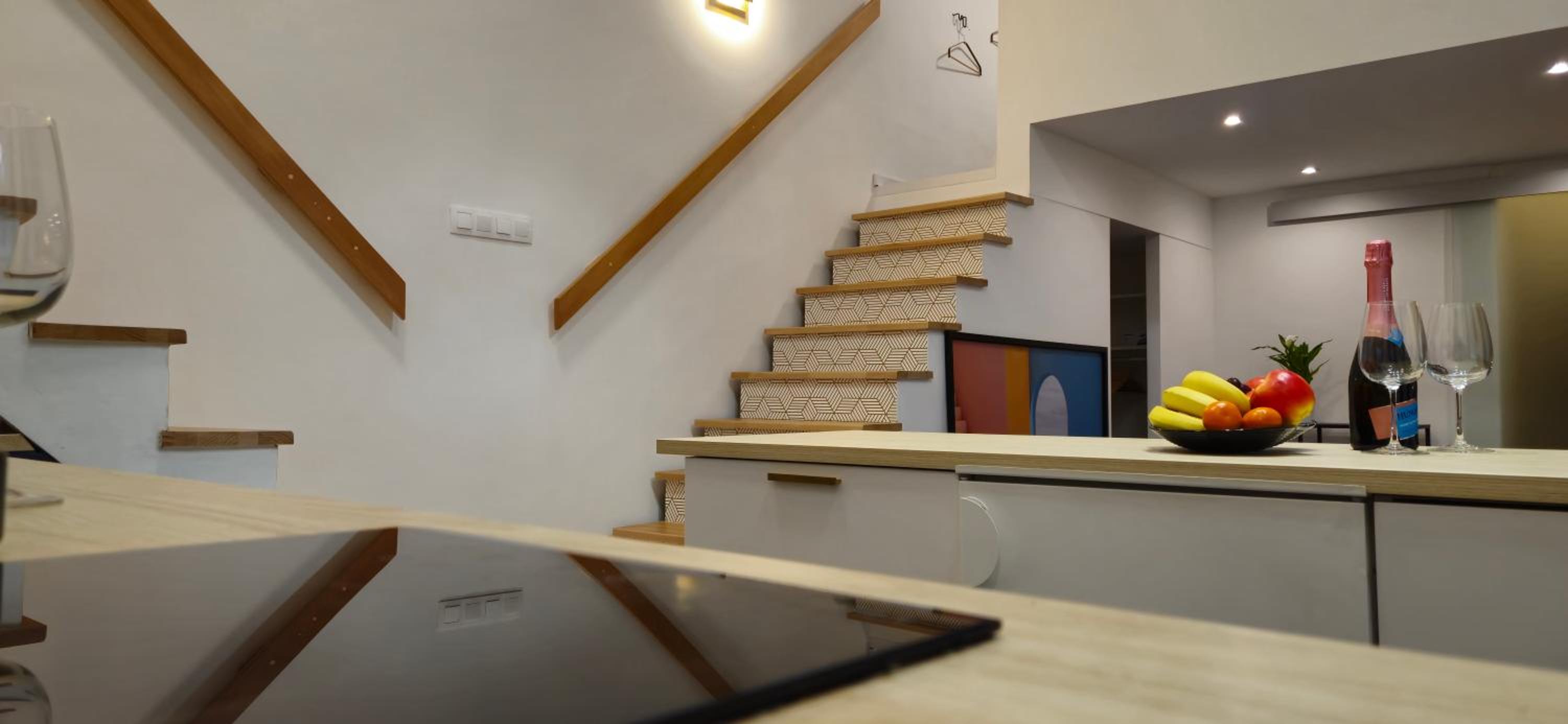 Eden's Golden Gallery Loft