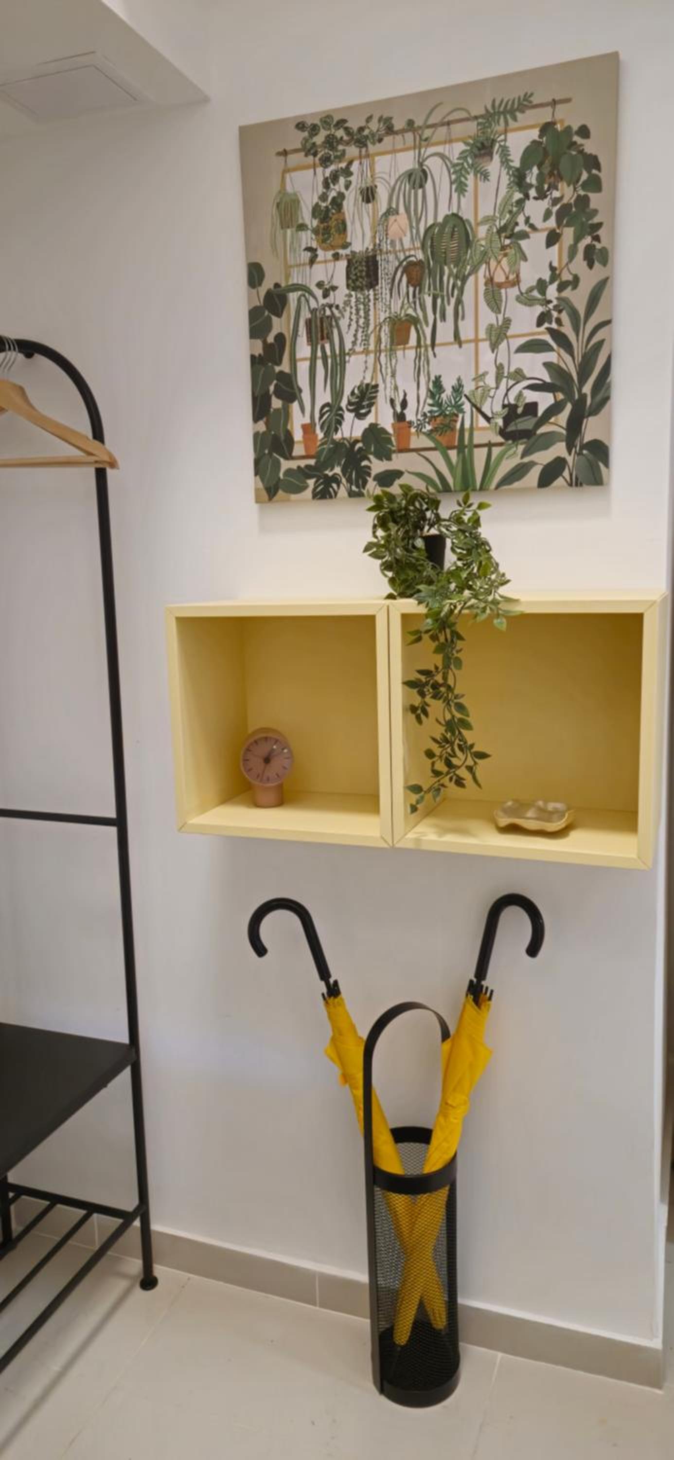 Eden's Golden Gallery Loft