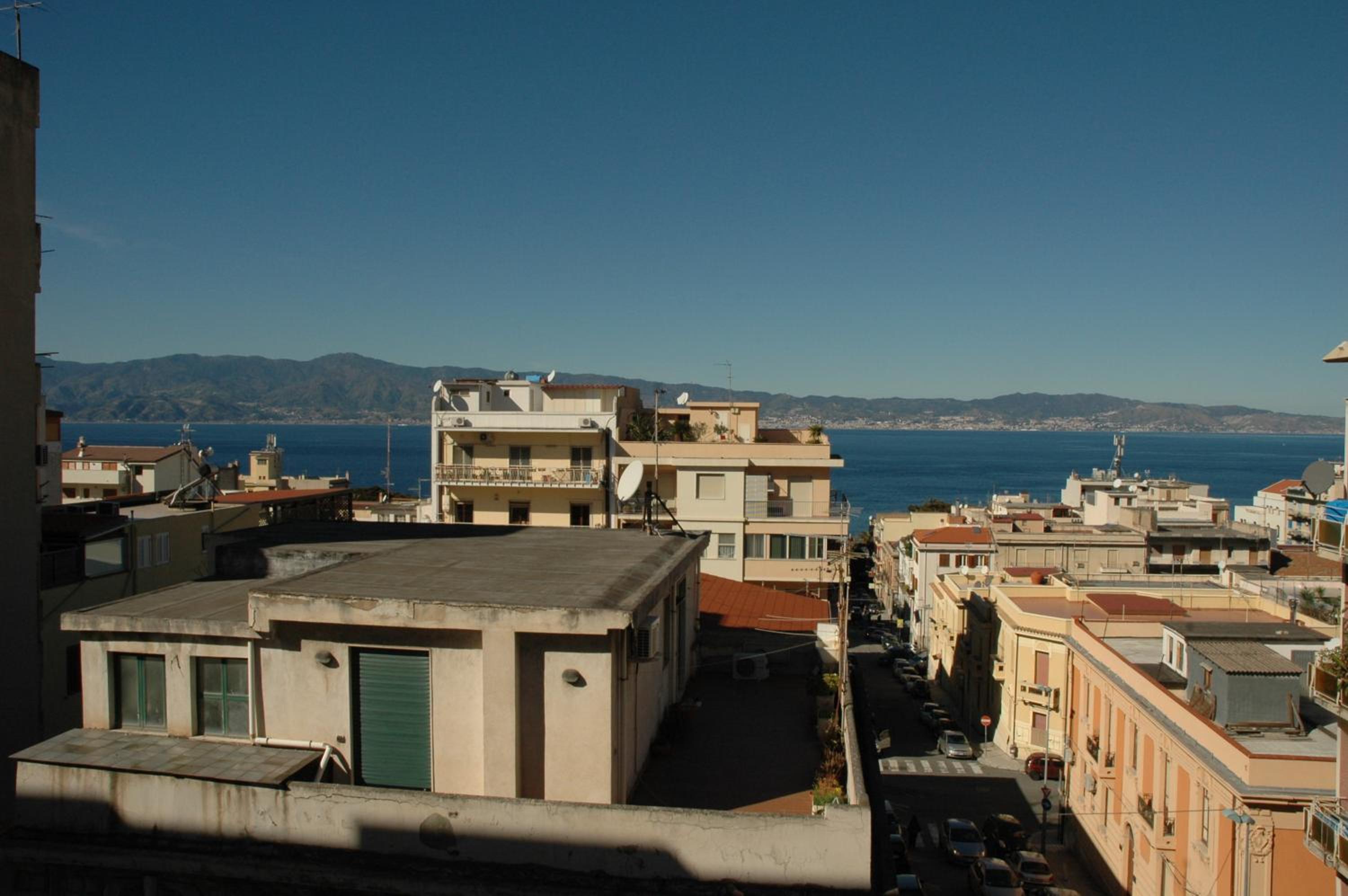 B&B Fuori Squadro - In Centro Città - Terrazza Relax vista Mare