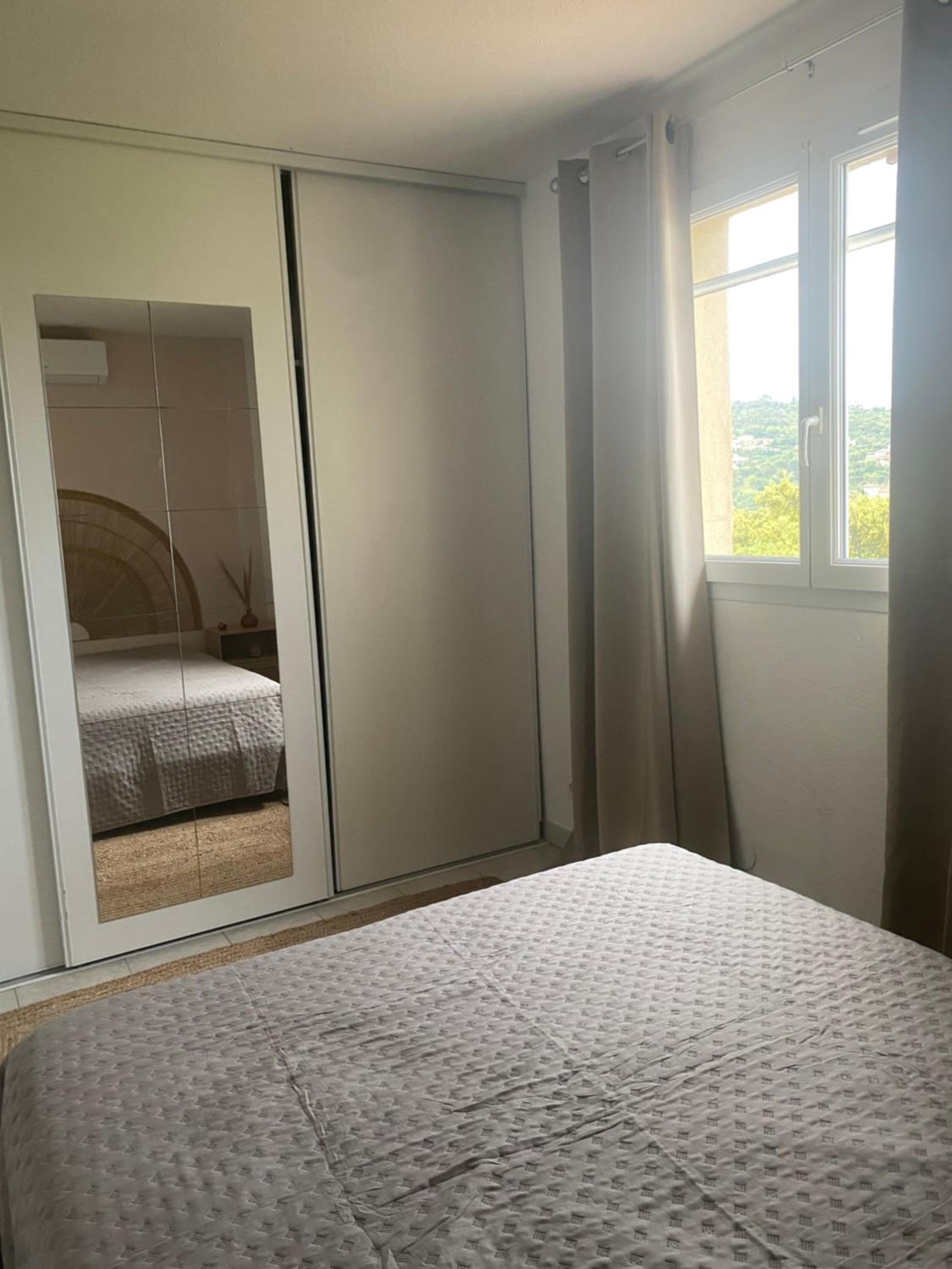 Appartement avec piscine, vue golf à sainte Maxime