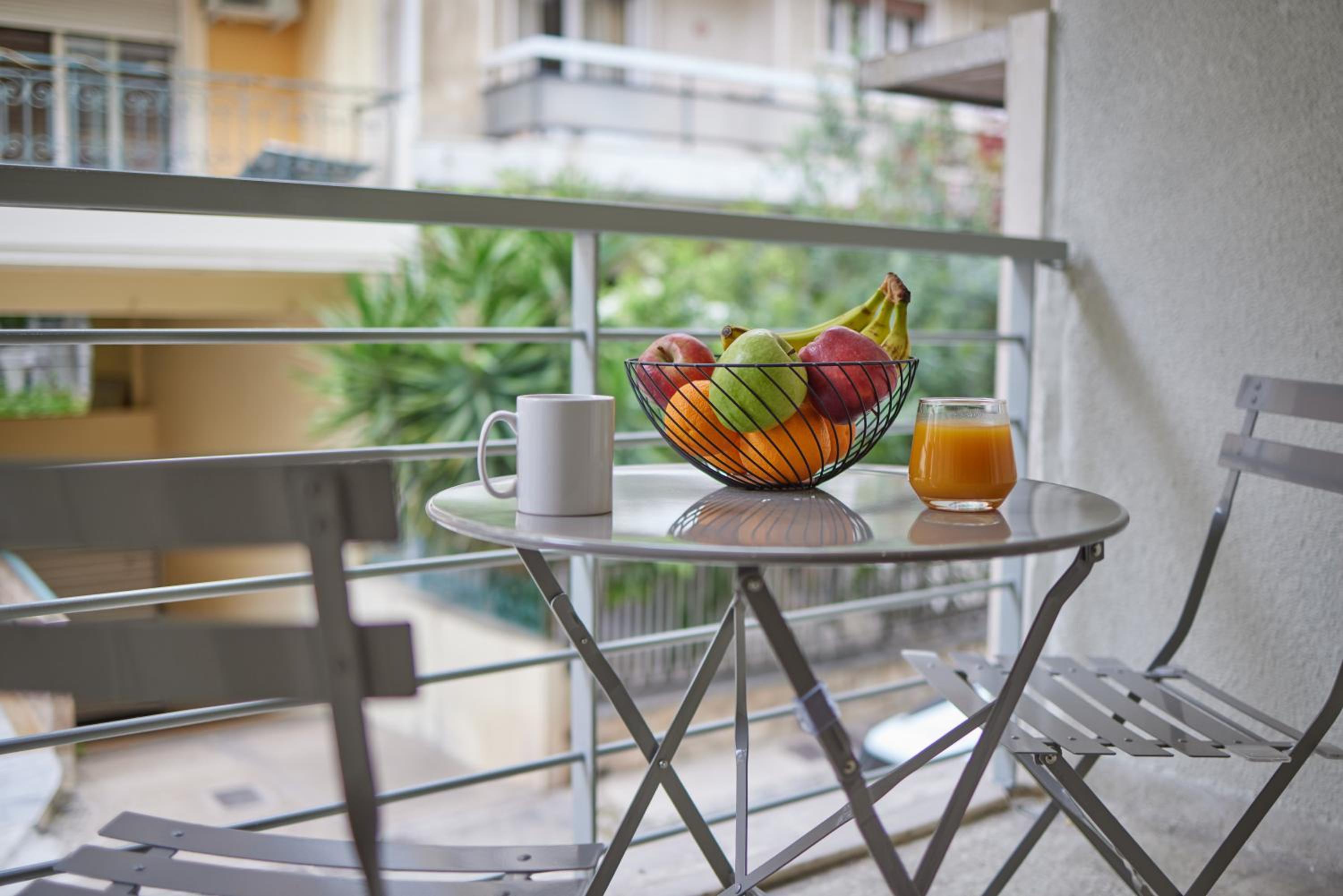 ARIS Kallithea- Big & Bright 3 Bedroom Apartment