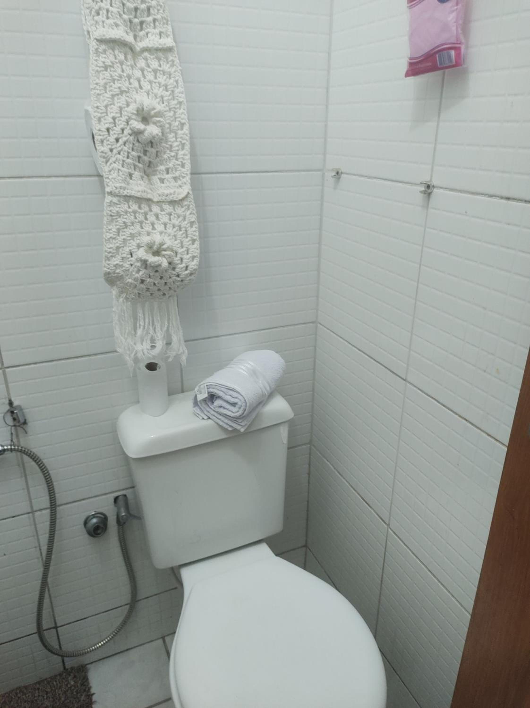 Quarto em casa de Família- Riacho