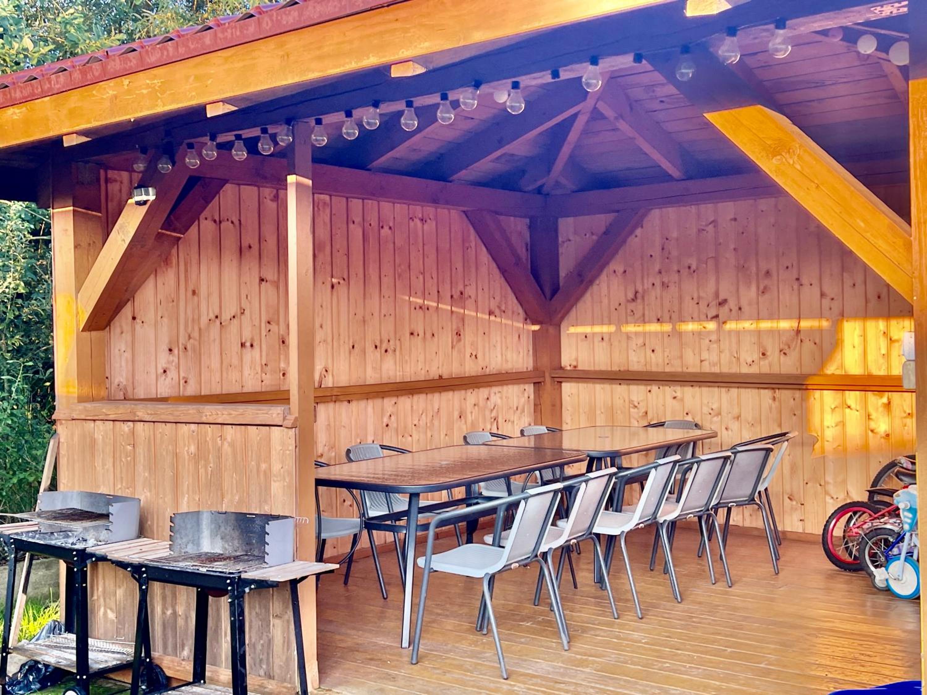 Rajska Mierzeja , SAUNA , JAKUZZI ,BASEN Z PODGRZEWANĄ WODĄ , KLIMATYZACJA-OGRZEWANIE , PLAC ZABAW , ROWERY , TARAS