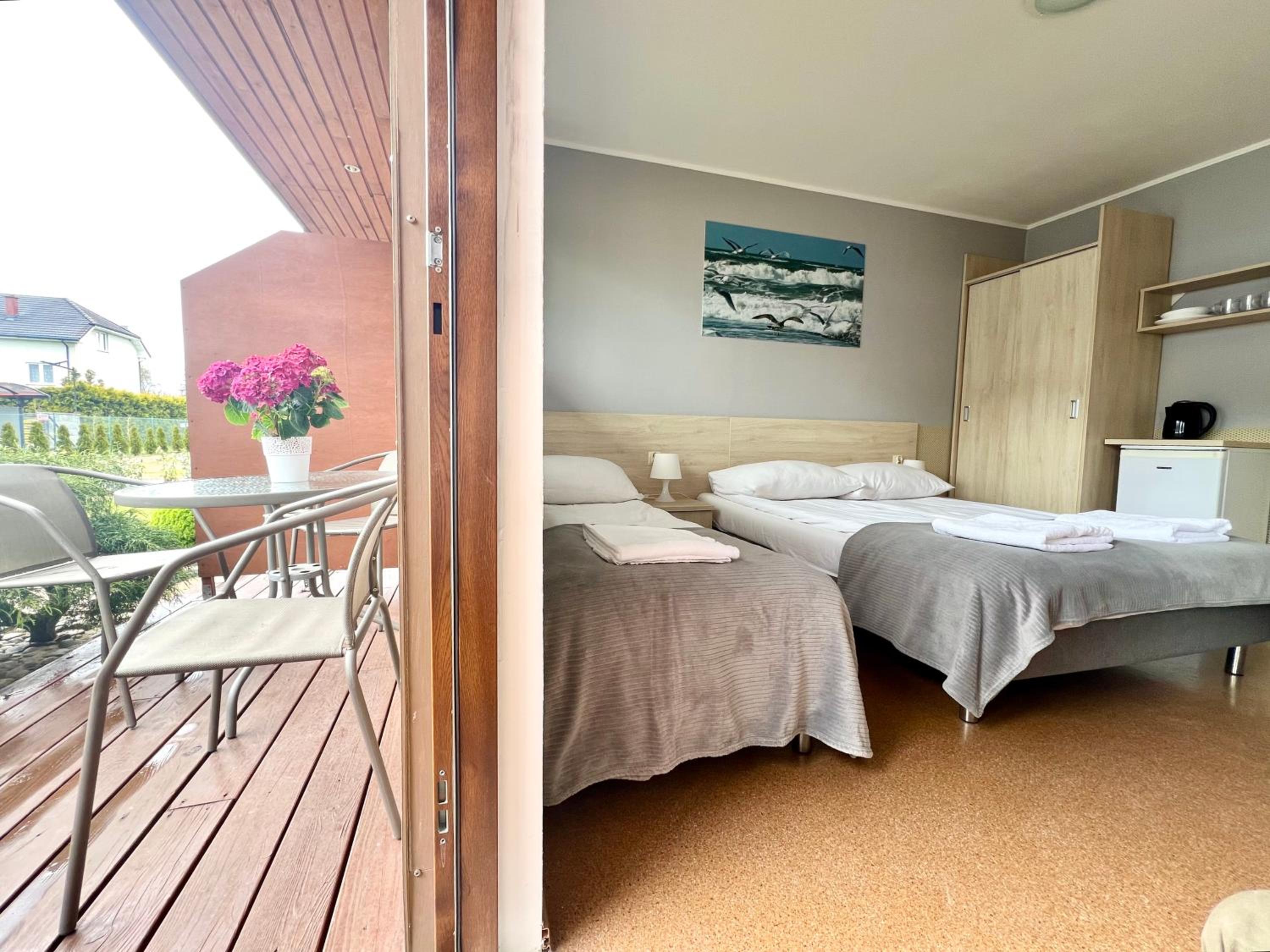 Rajska Mierzeja , SAUNA , JAKUZZI ,BASEN Z PODGRZEWANĄ WODĄ , KLIMATYZACJA-OGRZEWANIE , PLAC ZABAW , ROWERY , TARAS