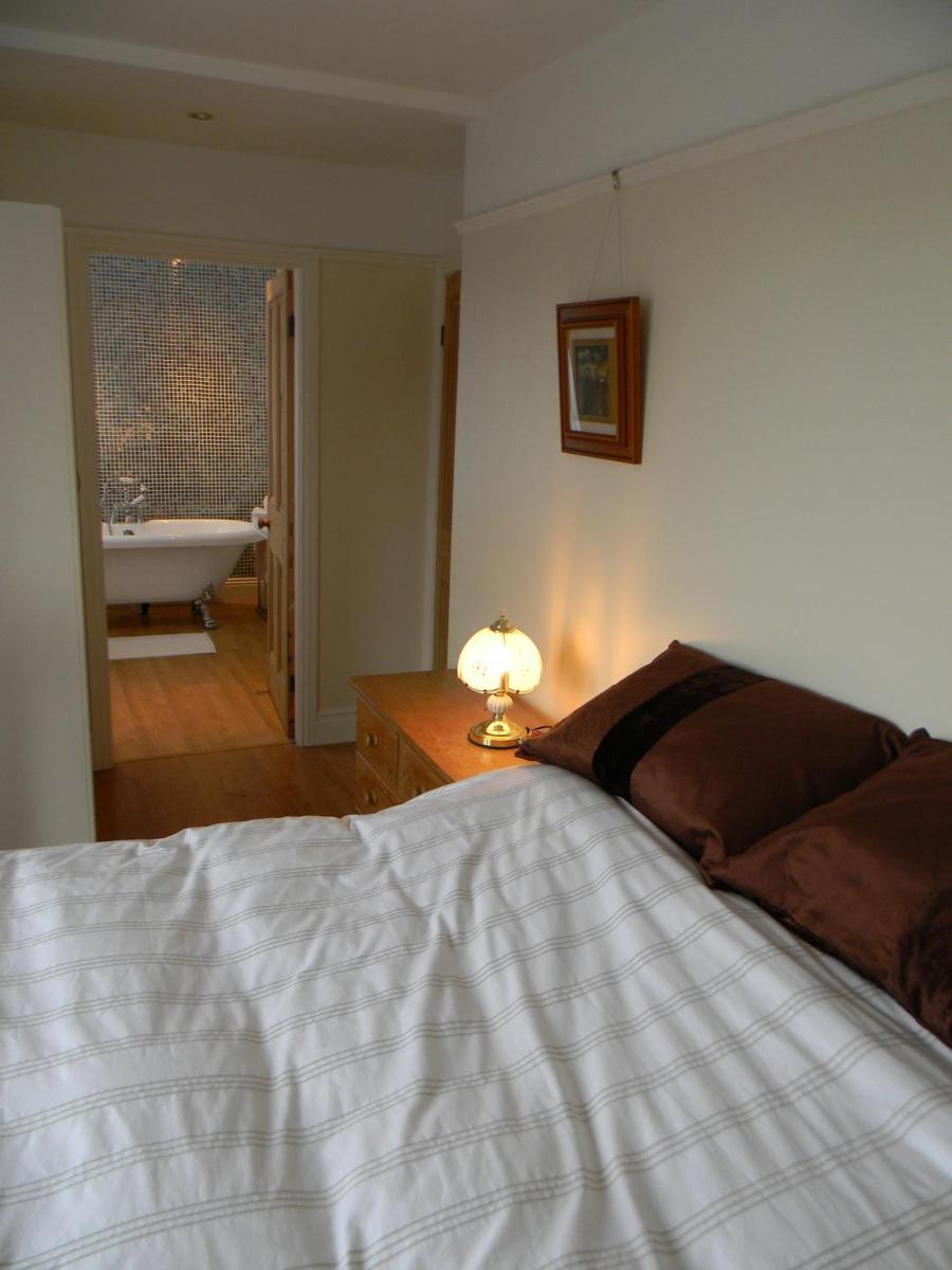 Ugiebrae House Bed & Breakfast