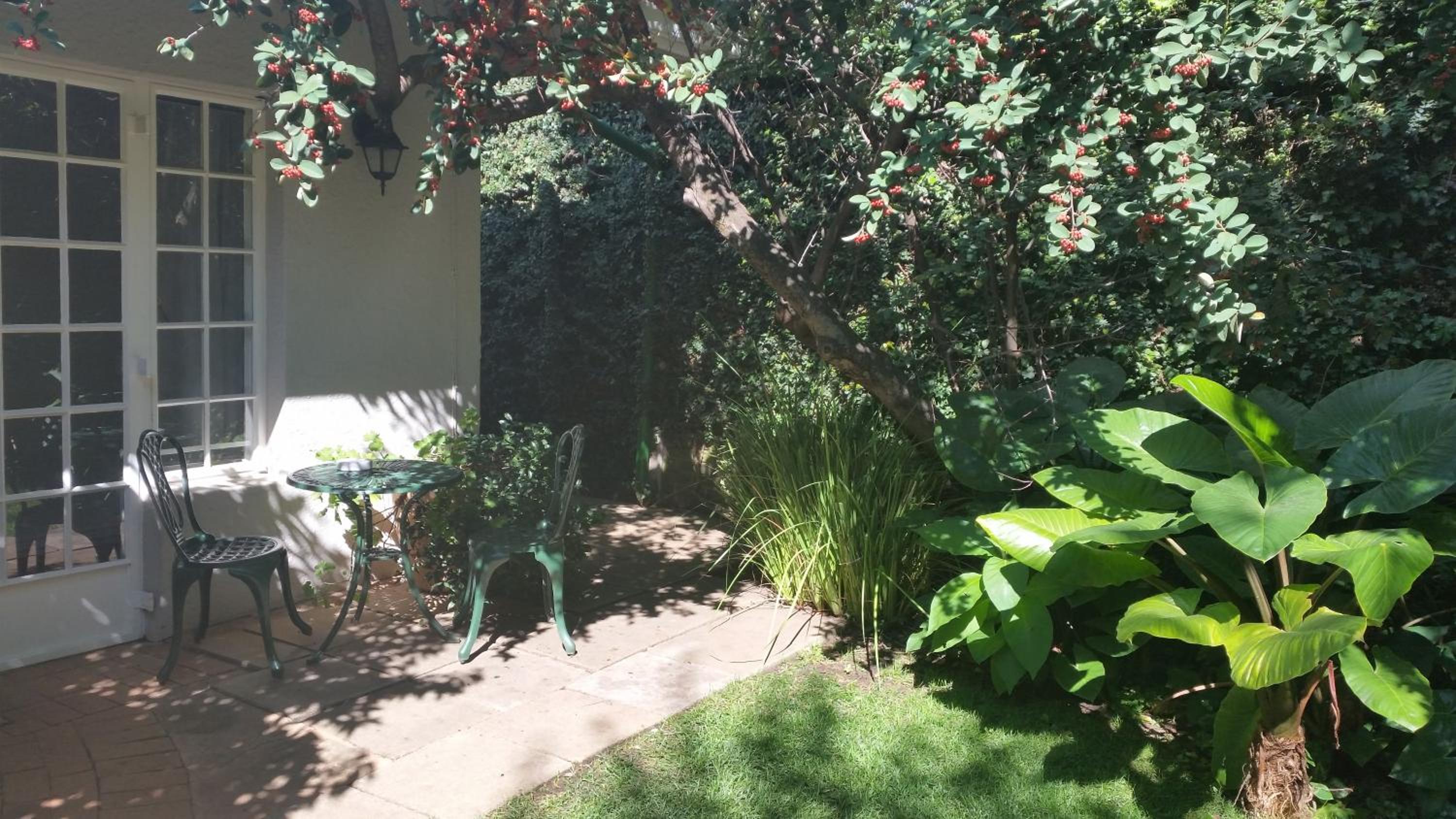 Rosebank Lodge Guesthouse by Claires