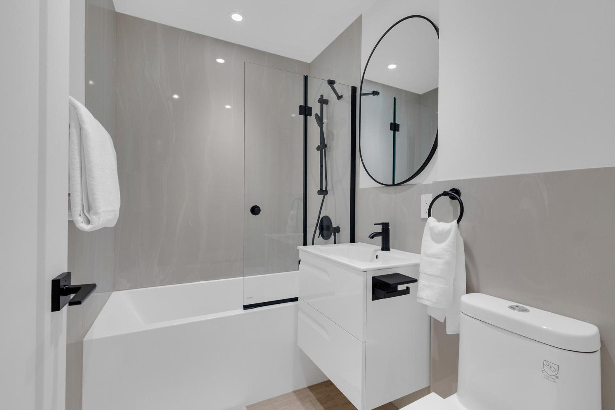 Le Victoria Midtown Mtl