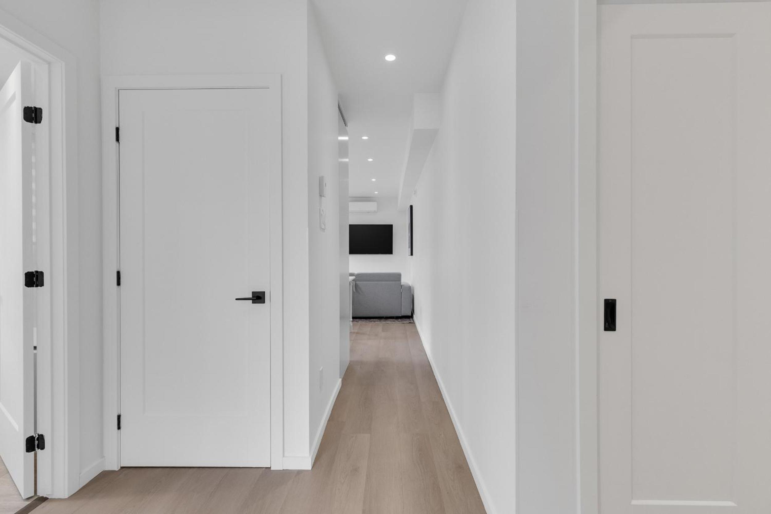 Le Victoria Midtown Mtl