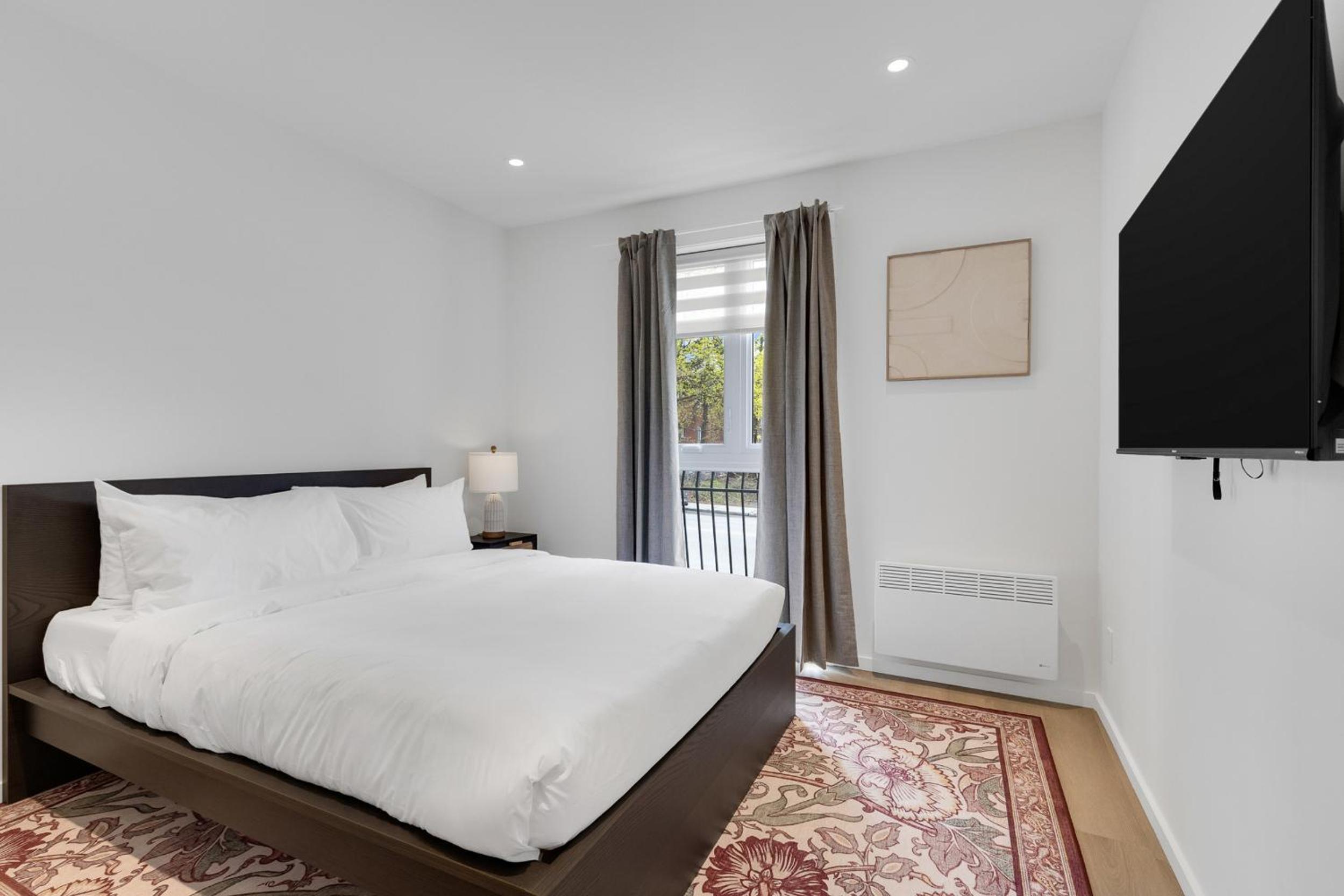 Le Victoria Midtown Mtl