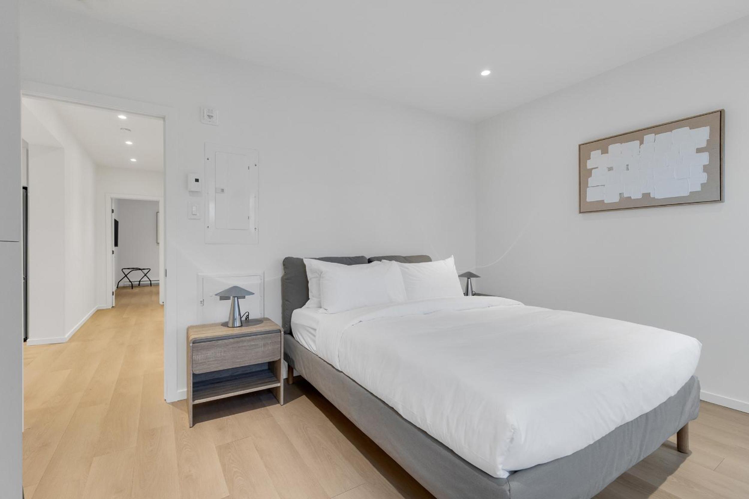 Le Victoria Midtown Mtl
