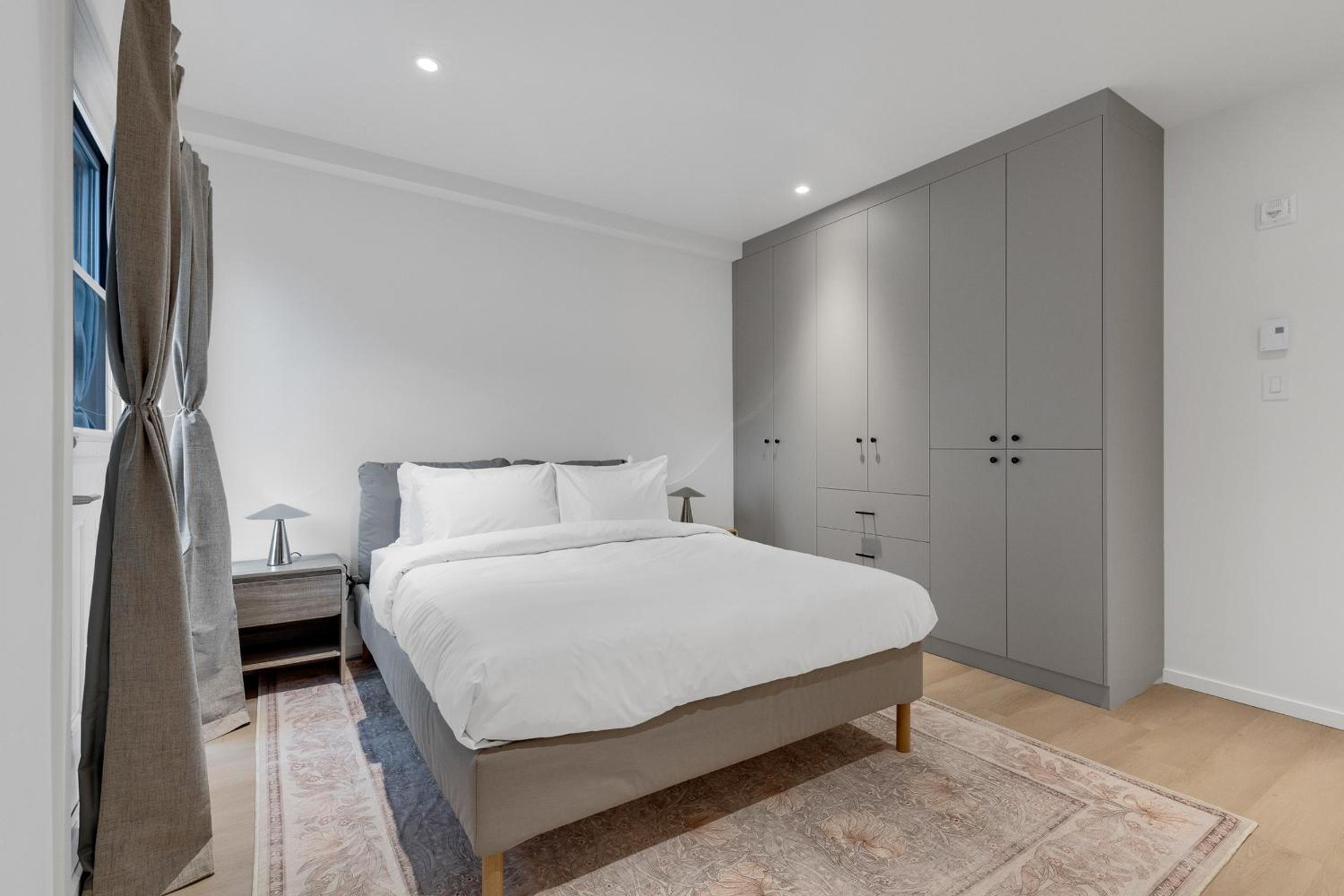 Le Victoria Midtown Mtl