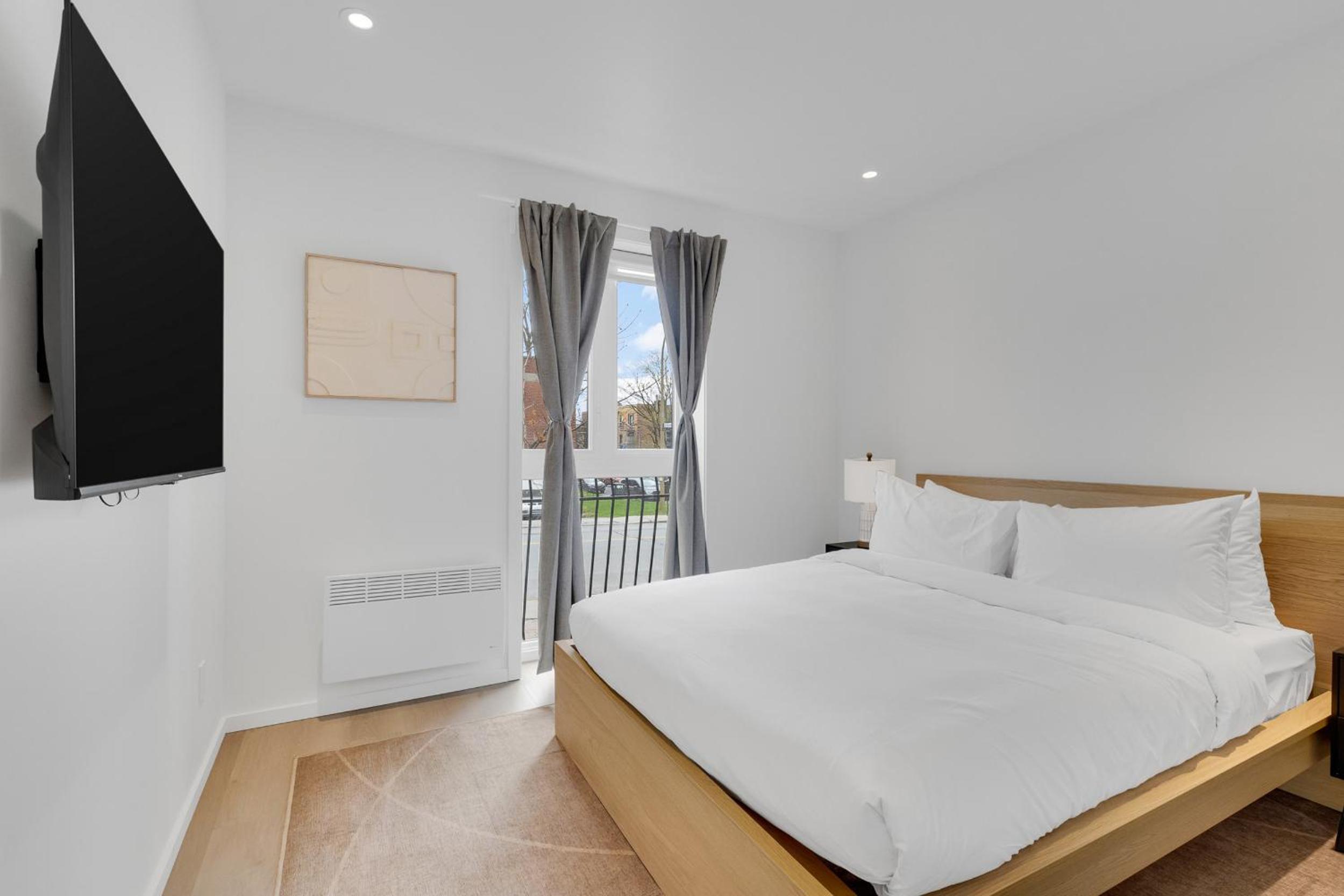 Le Victoria Midtown Mtl