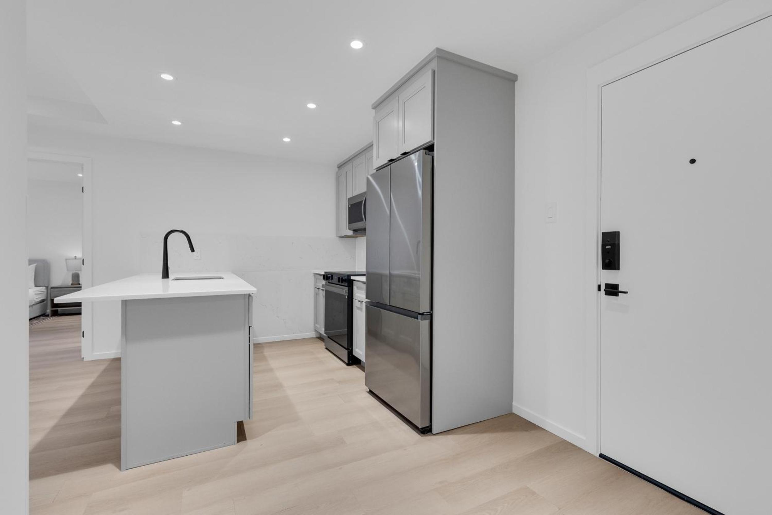 Le Victoria Midtown Mtl