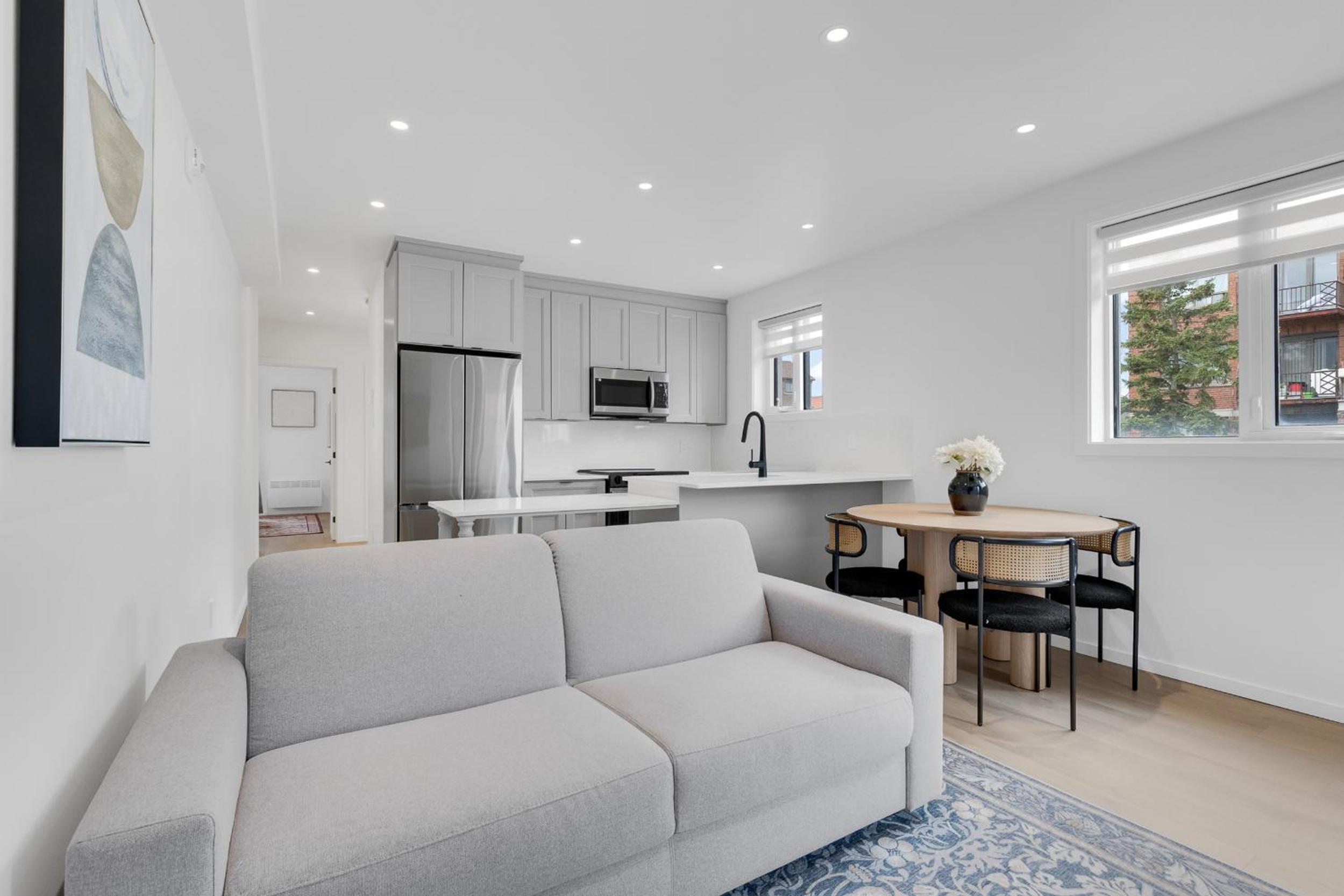 Le Victoria Midtown Mtl