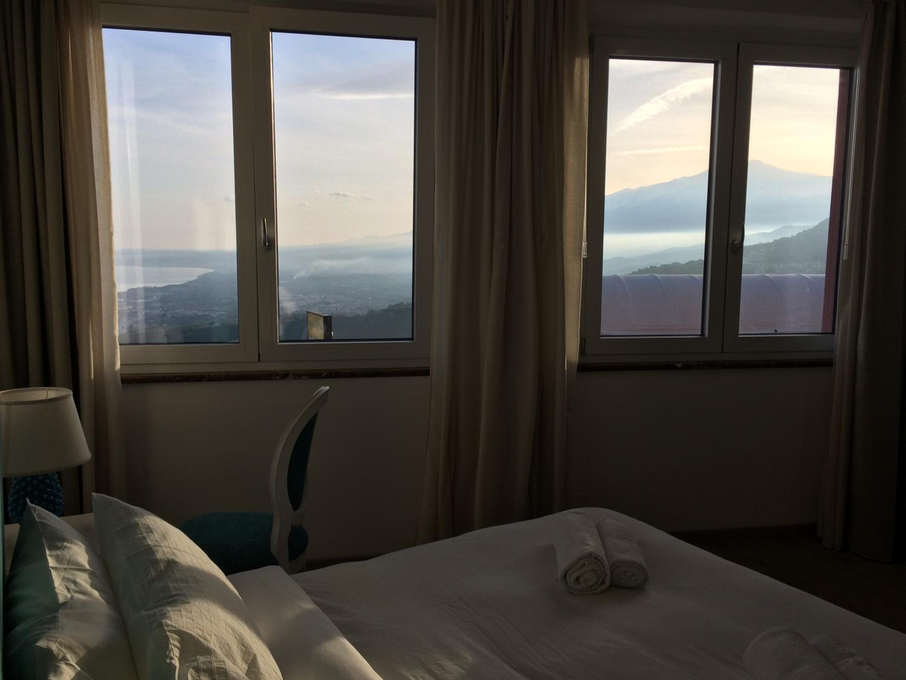 Villa Quisisana Taormina view 2