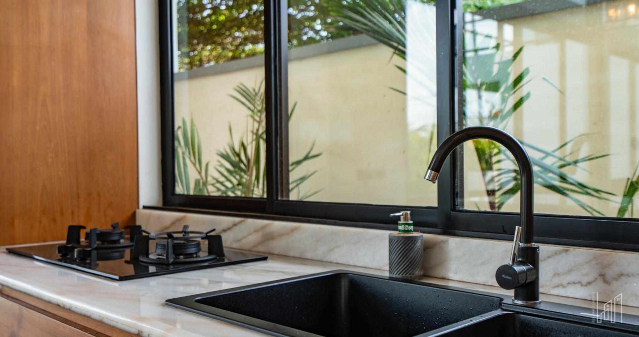New Luxury 5BR Villa with Glass Infinity Pool in the Heart of Canggu