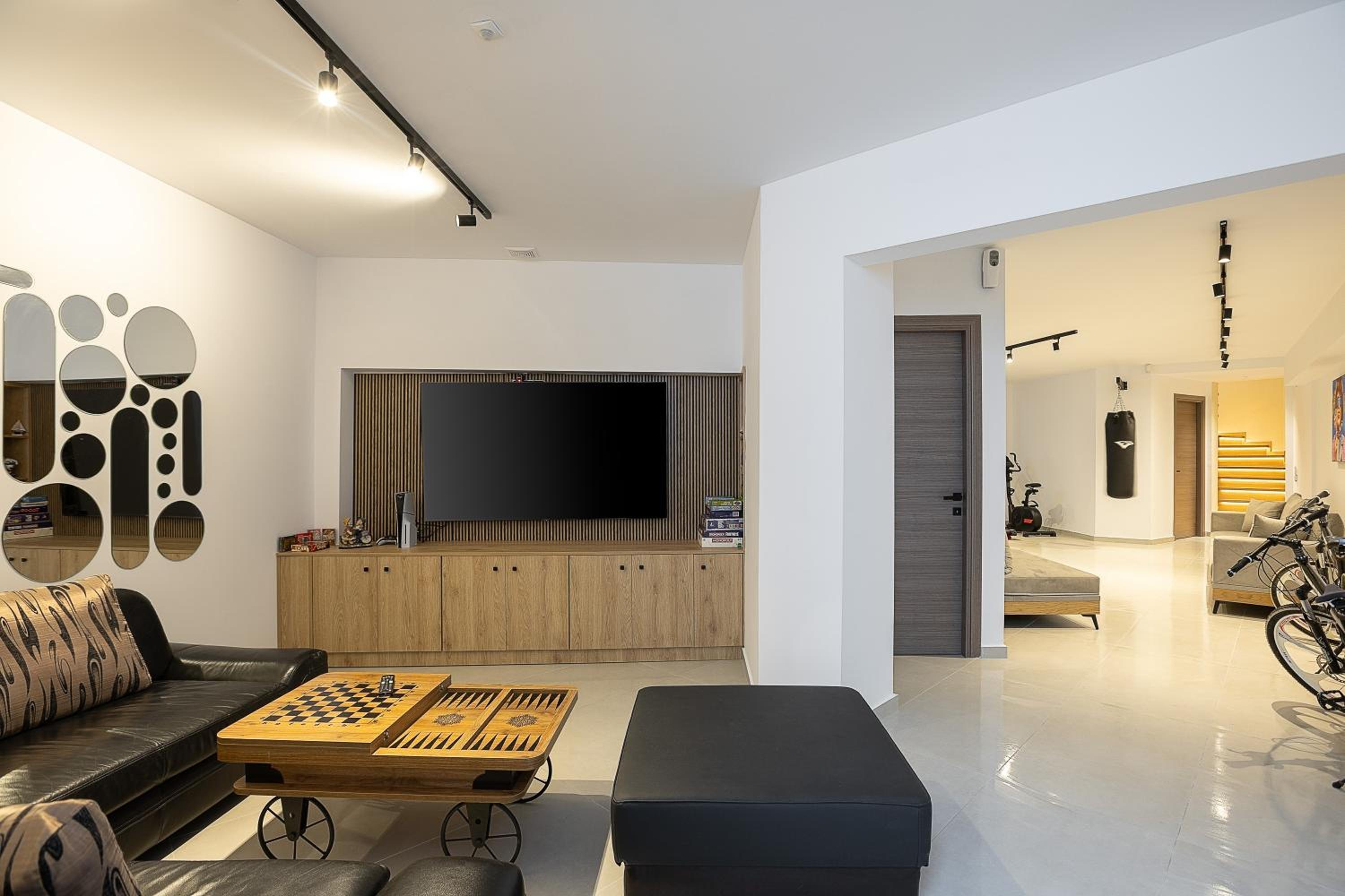 Elmima Luxury Villa
