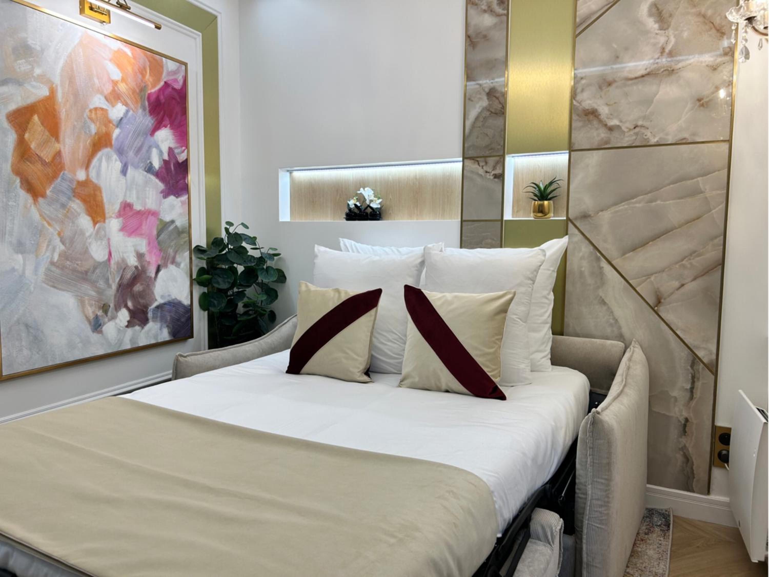Merveil - Luxury Suite - Marais - Charlot