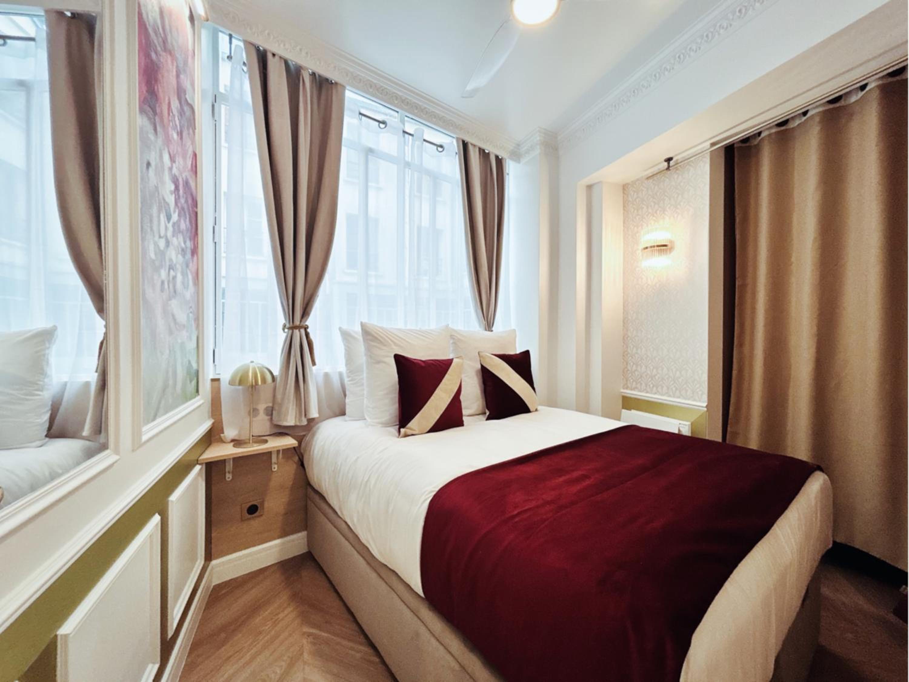 Merveil - Luxury Suite - Marais - Charlot