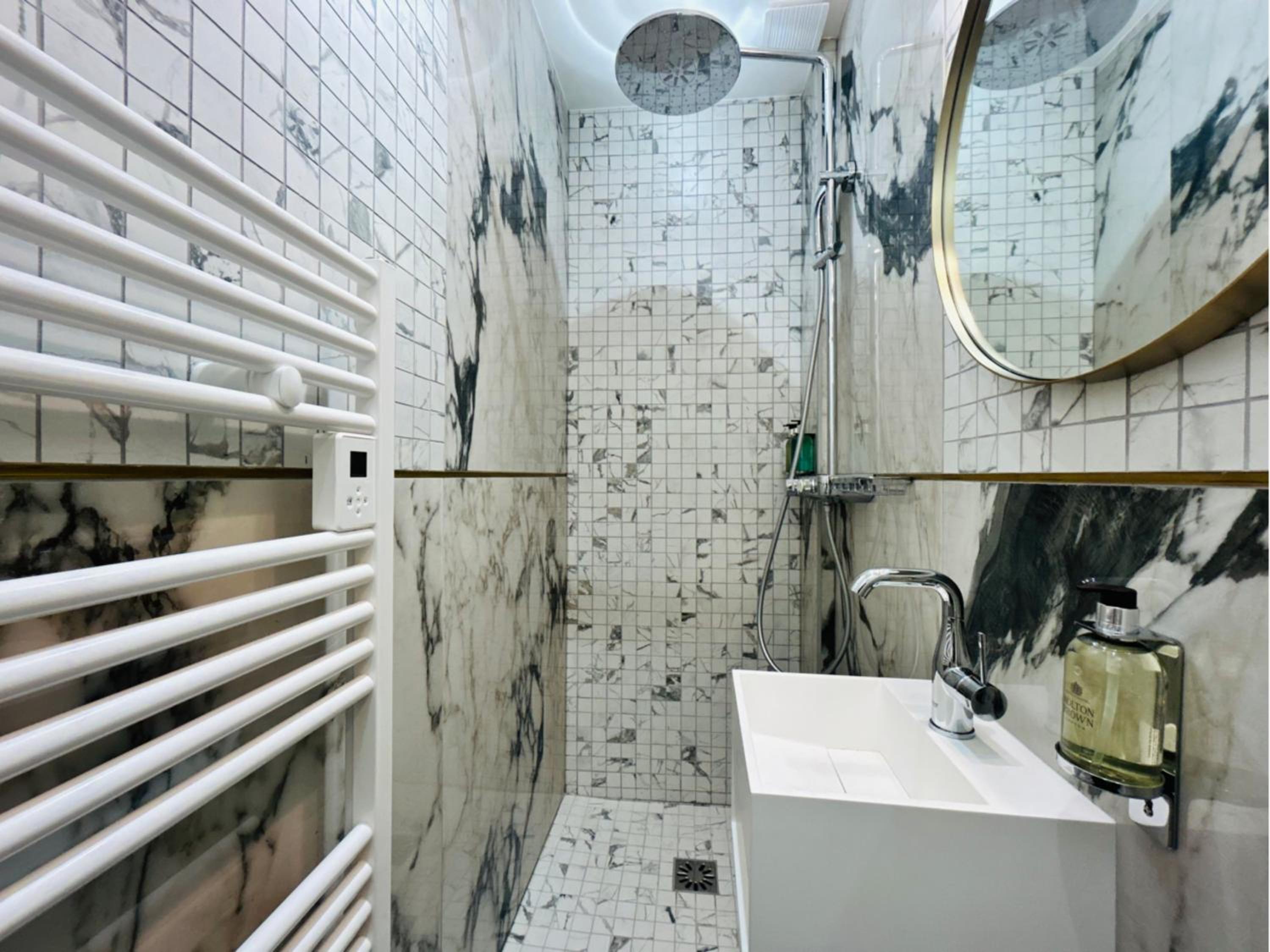 Merveil - Luxury Suite - Marais - Charlot