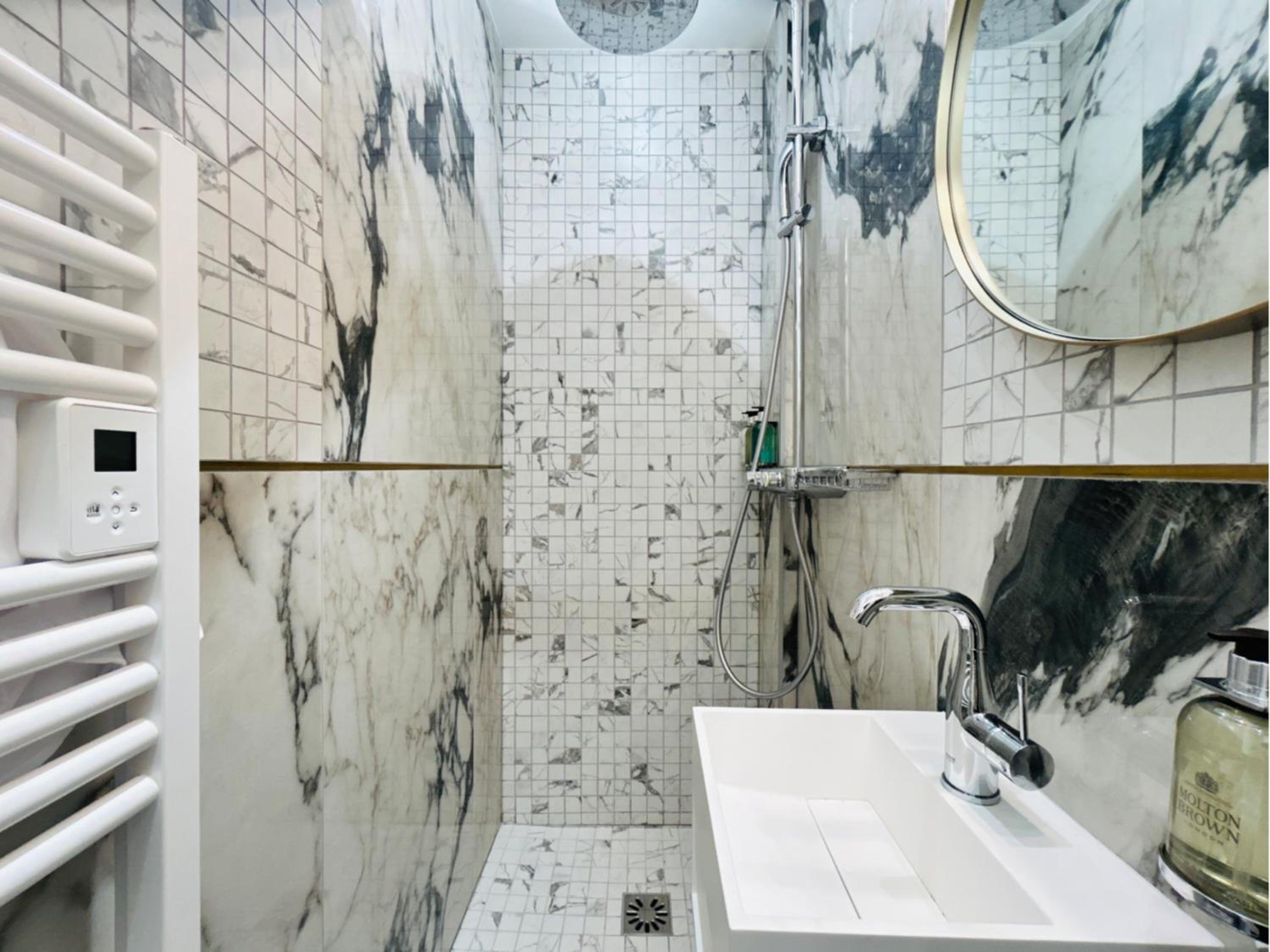 Merveil - Luxury Suite - Marais - Charlot
