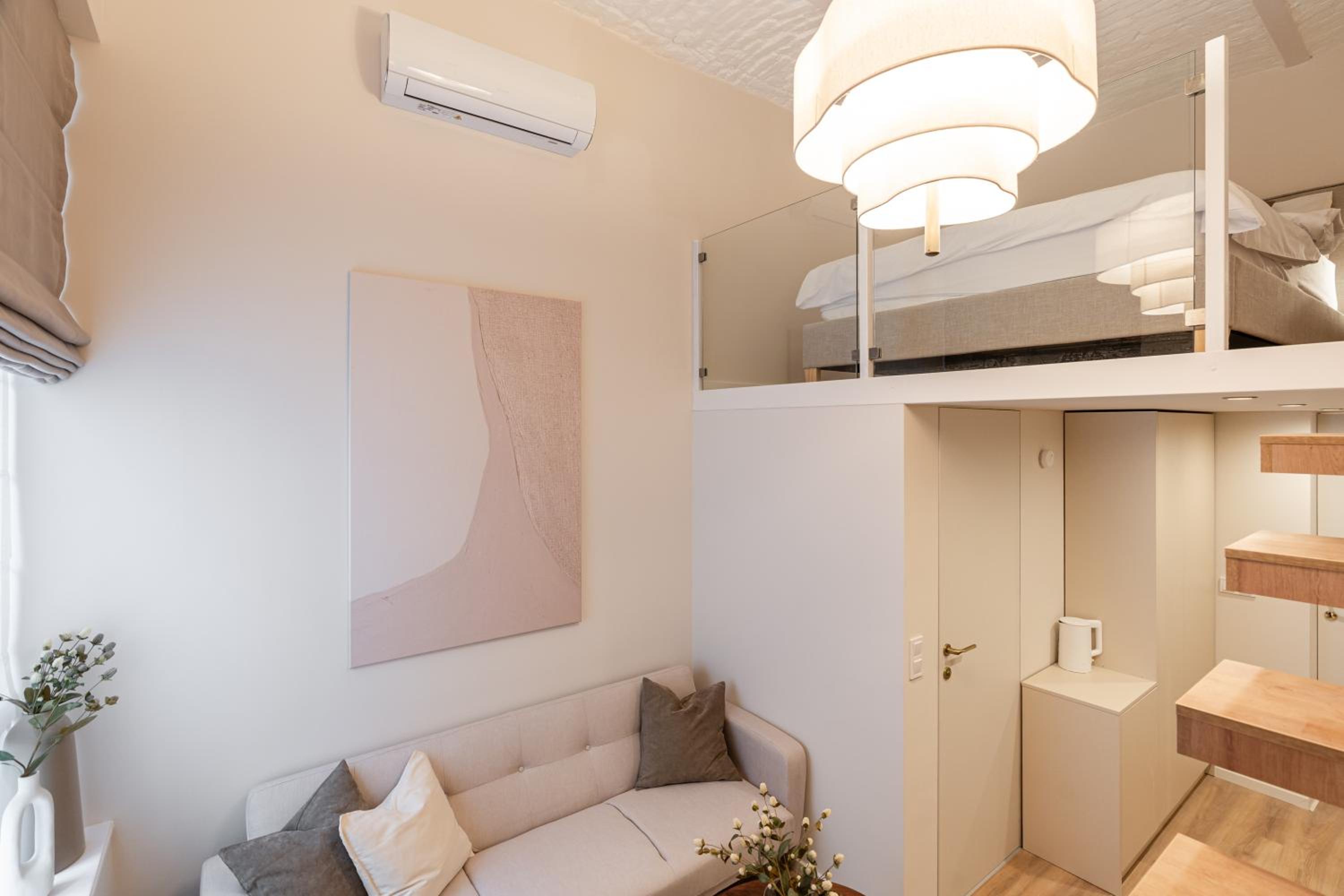 Szerb Boutique Suites, by BQA