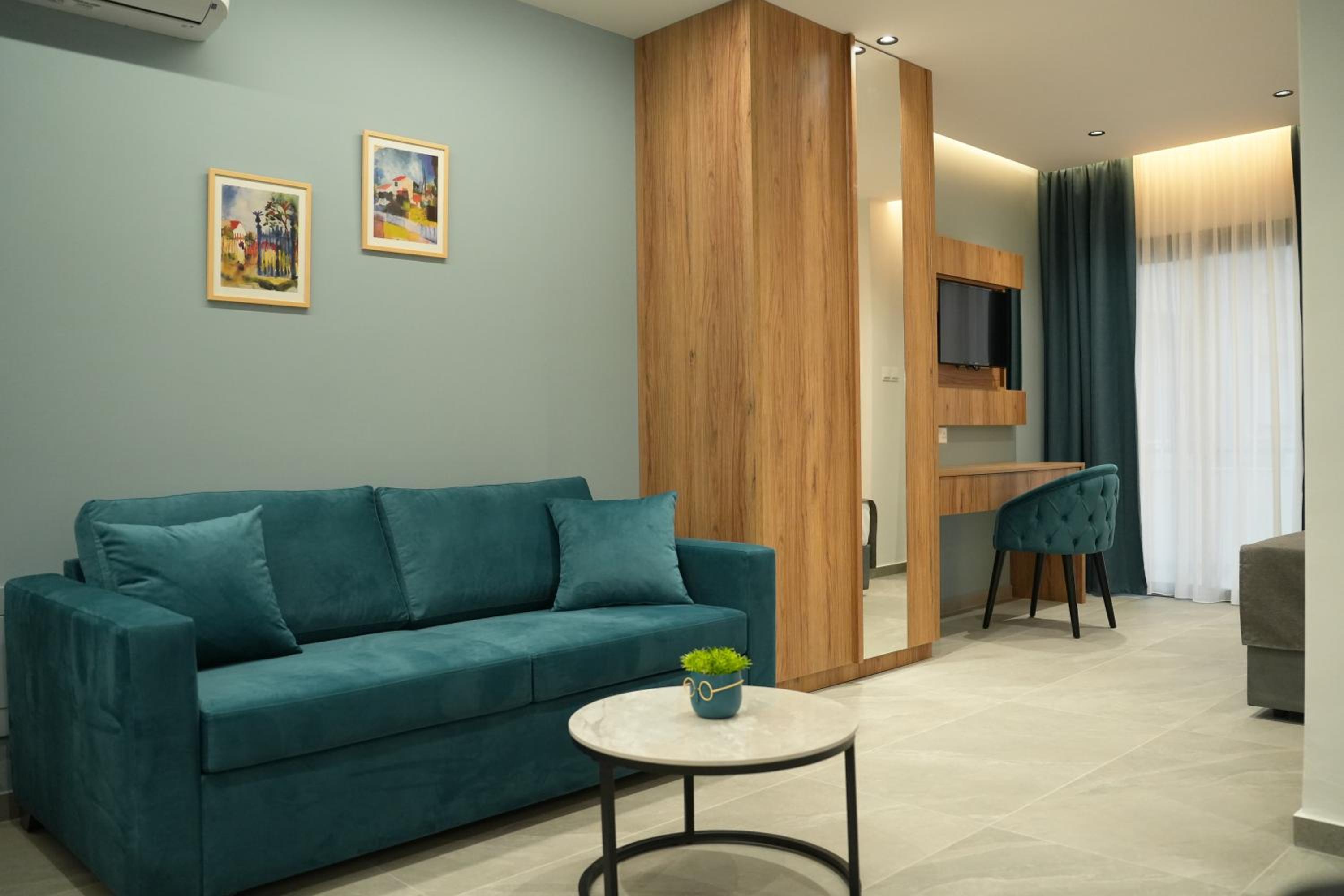 Zen City Suites