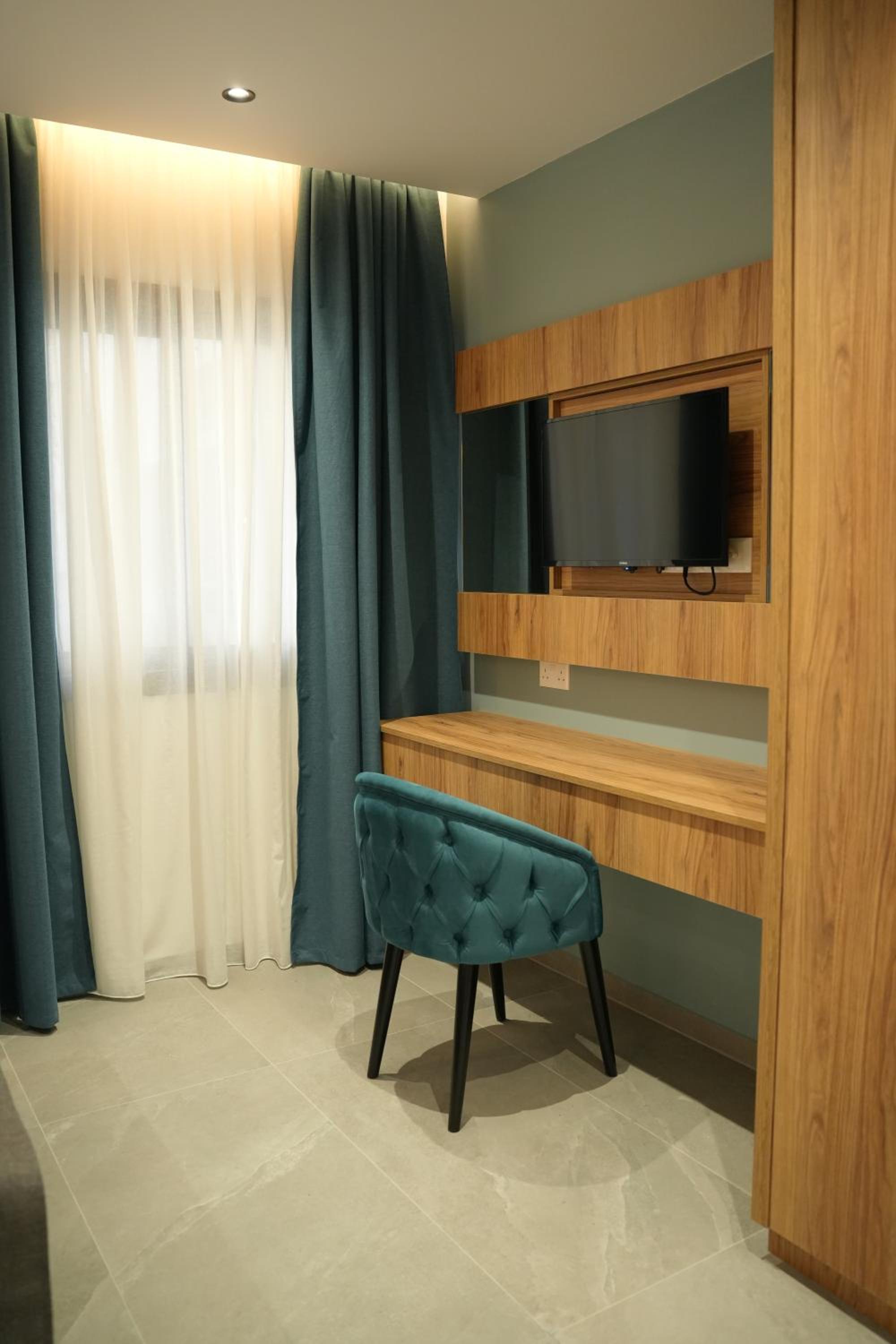 Zen City Suites