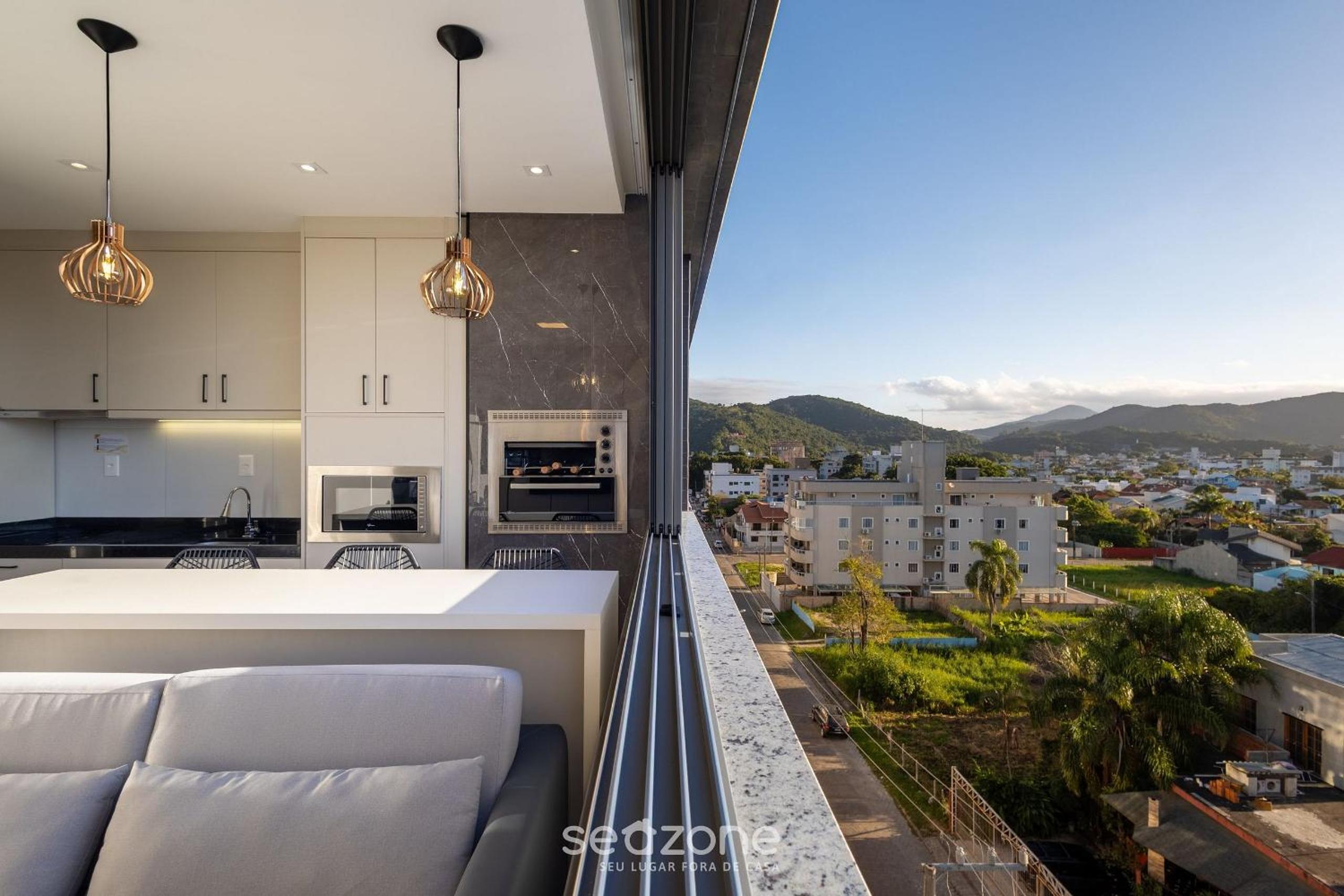 Your exclusive stay with pool and jacuzzi just 500 meters from the beach - ELF