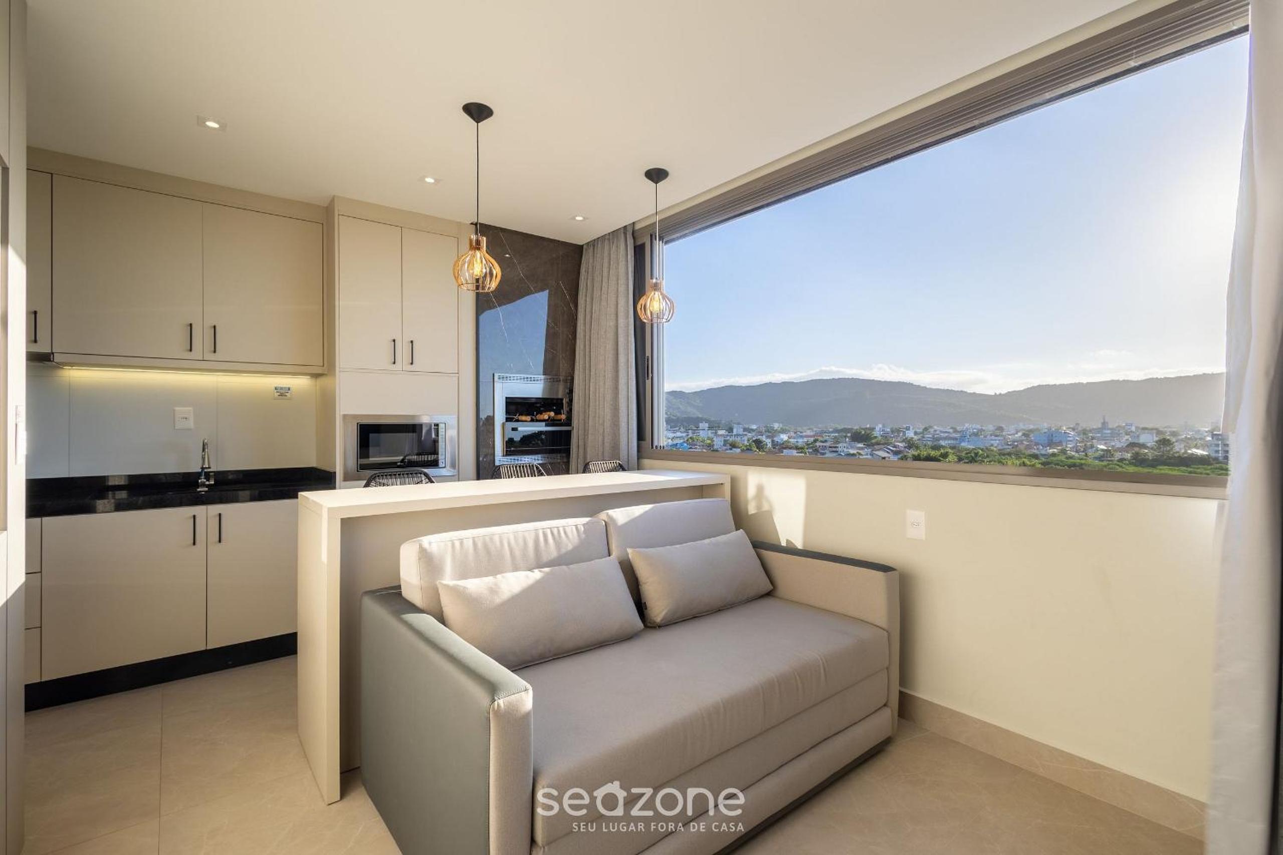 Your exclusive stay with pool and jacuzzi just 500 meters from the beach - ELF