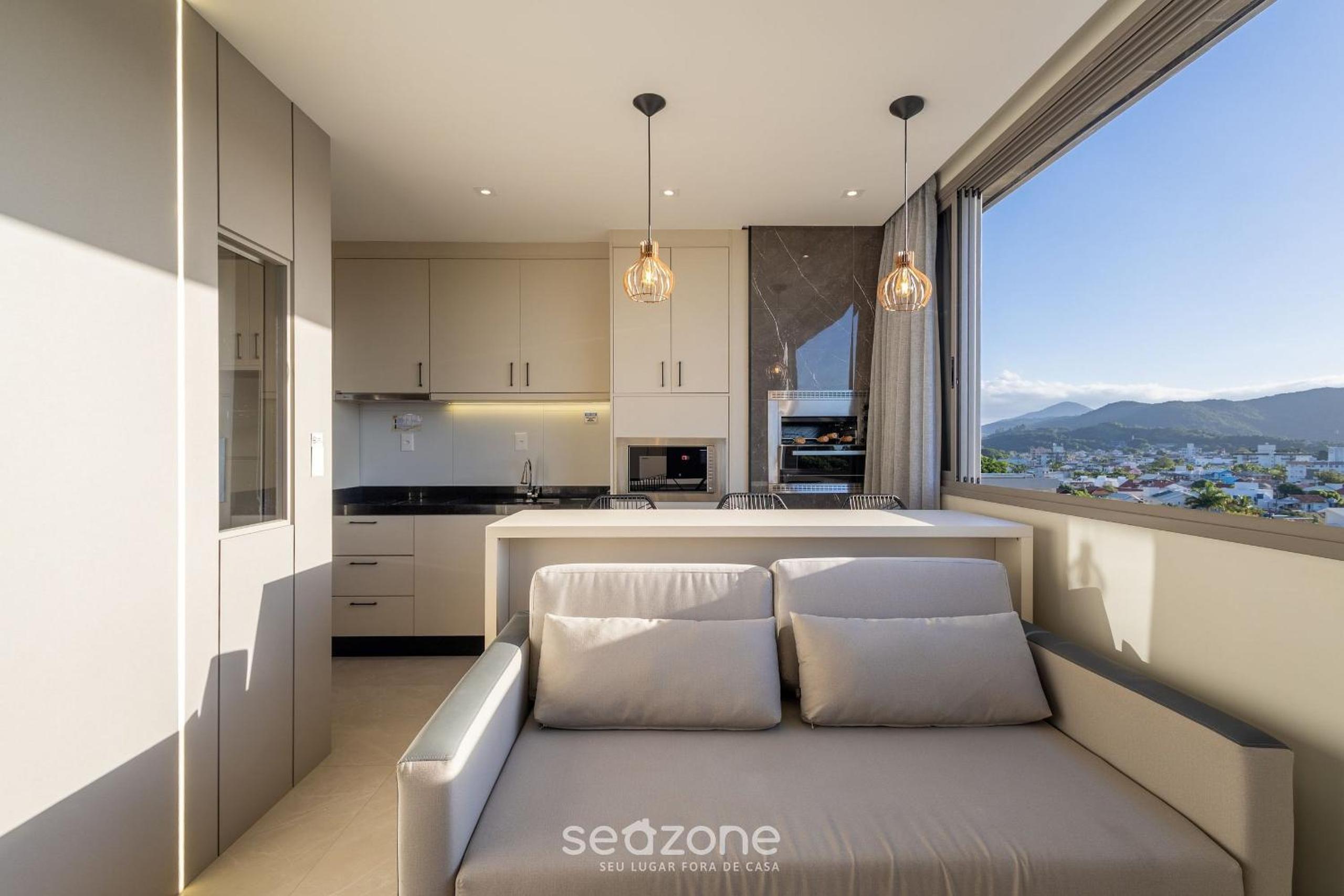 Your exclusive stay with pool and jacuzzi just 500 meters from the beach - ELF
