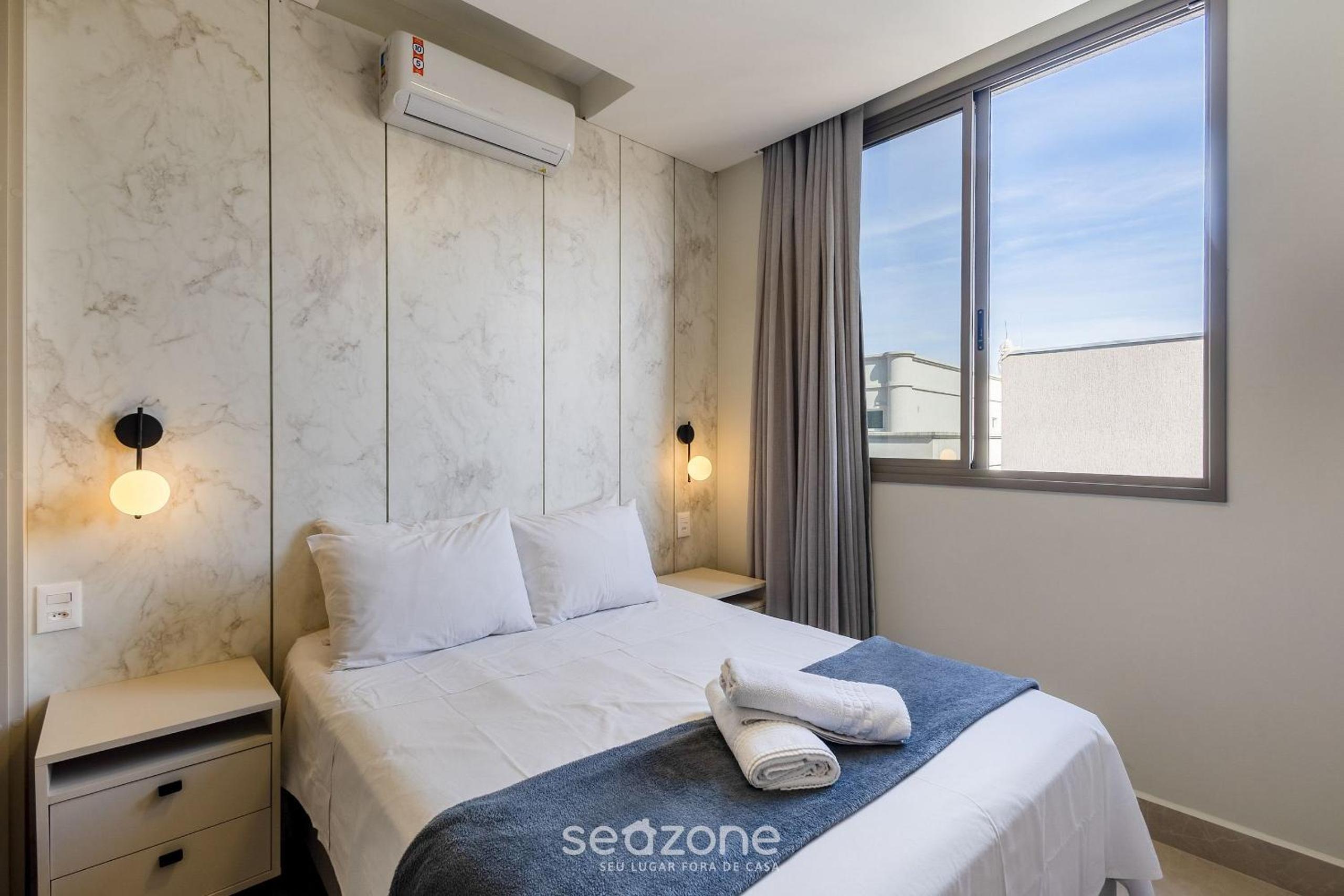 Your exclusive stay with pool and jacuzzi just 500 meters from the beach - ELF