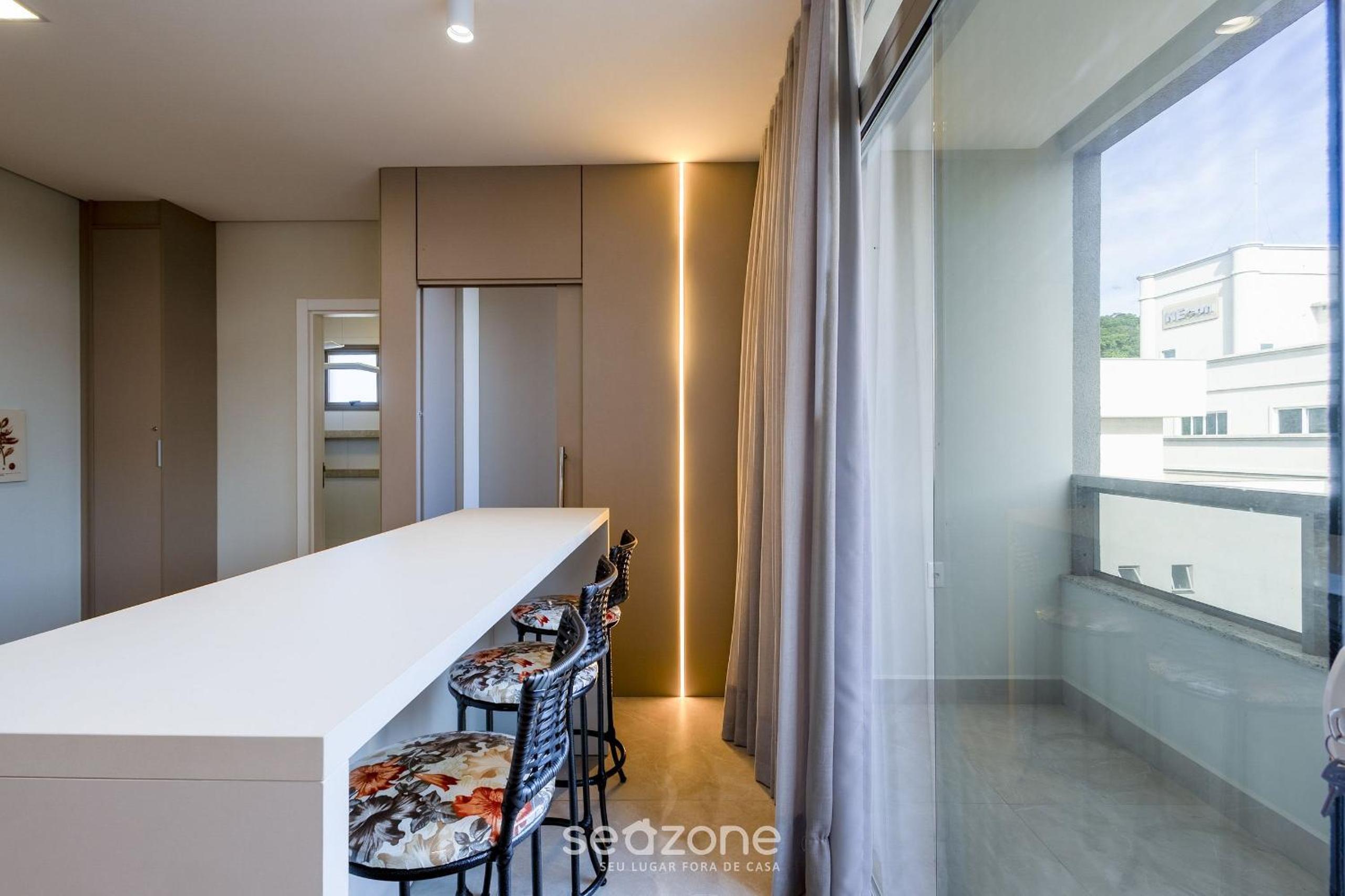Your exclusive stay with pool and jacuzzi just 500 meters from the beach - ELF