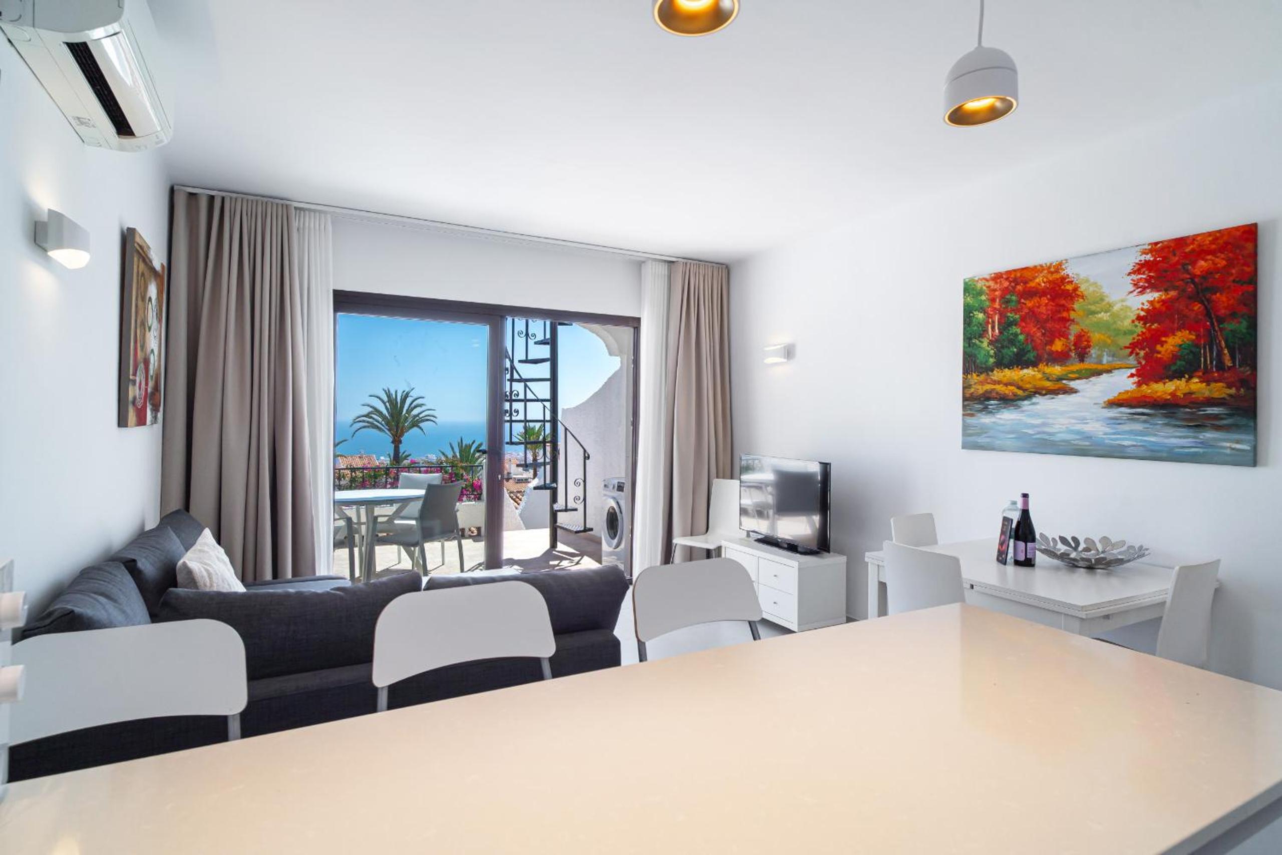 Hibiscos 33 Rooftop Vista by Casasol