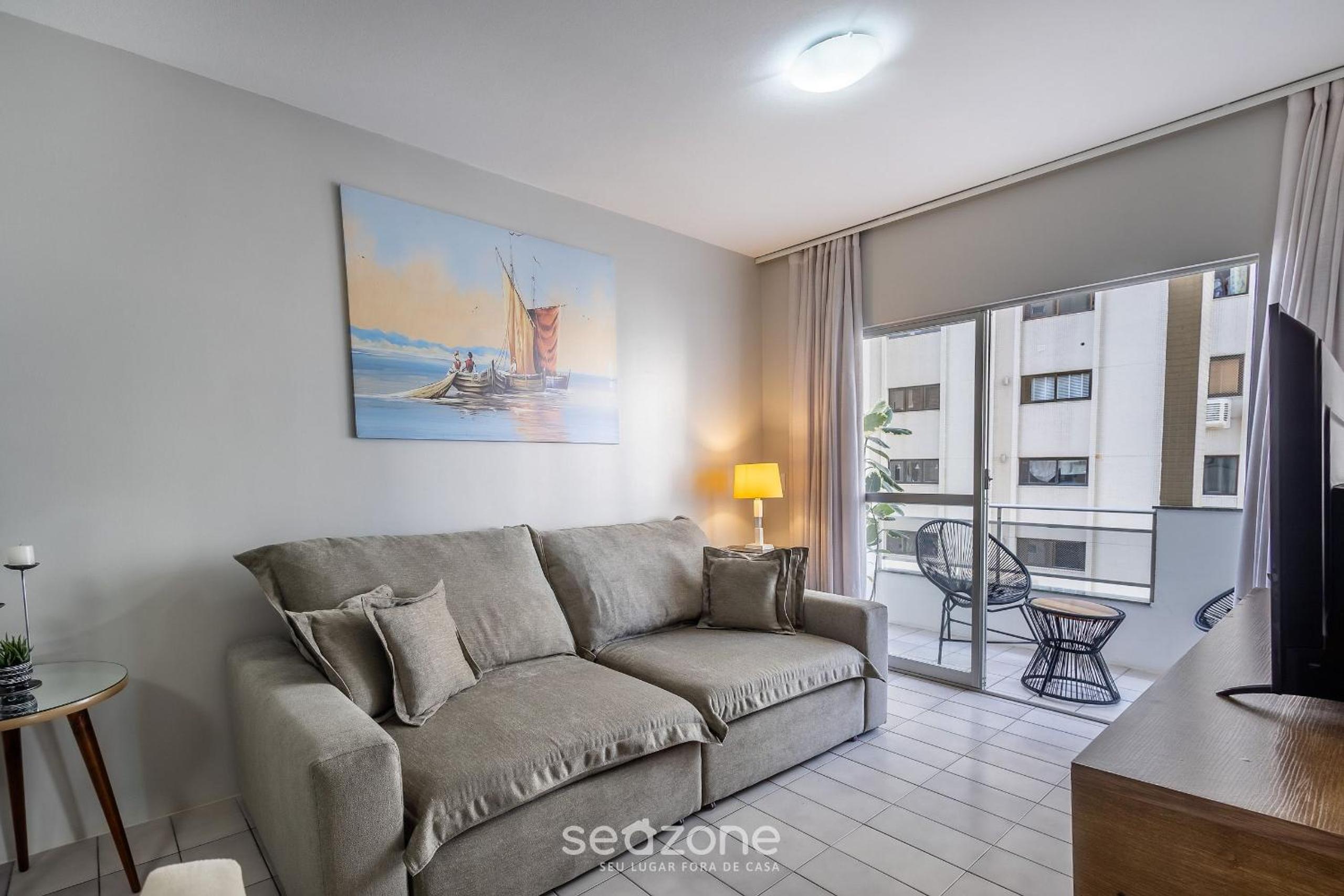 Beautiful oceanfront apt next to Brahma CET603