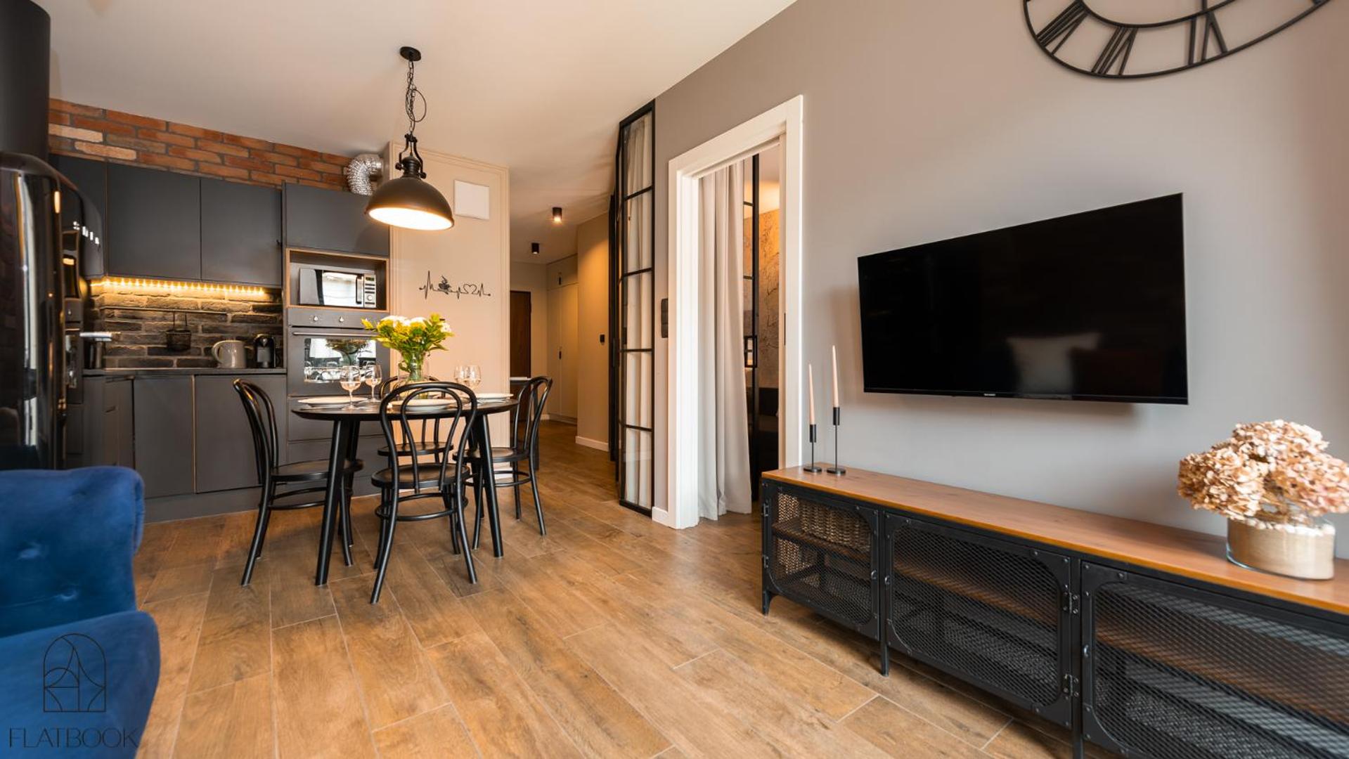 Flatbook - City Center Apartment Bank Polsk