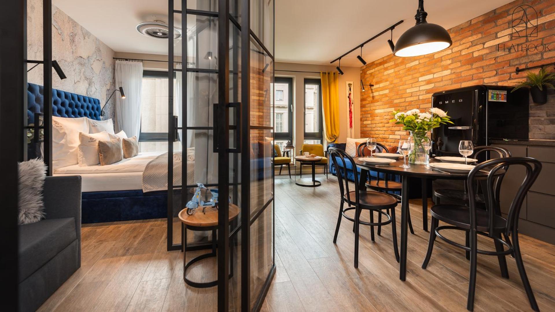 Flatbook - City Center Apartment Bank Polsk