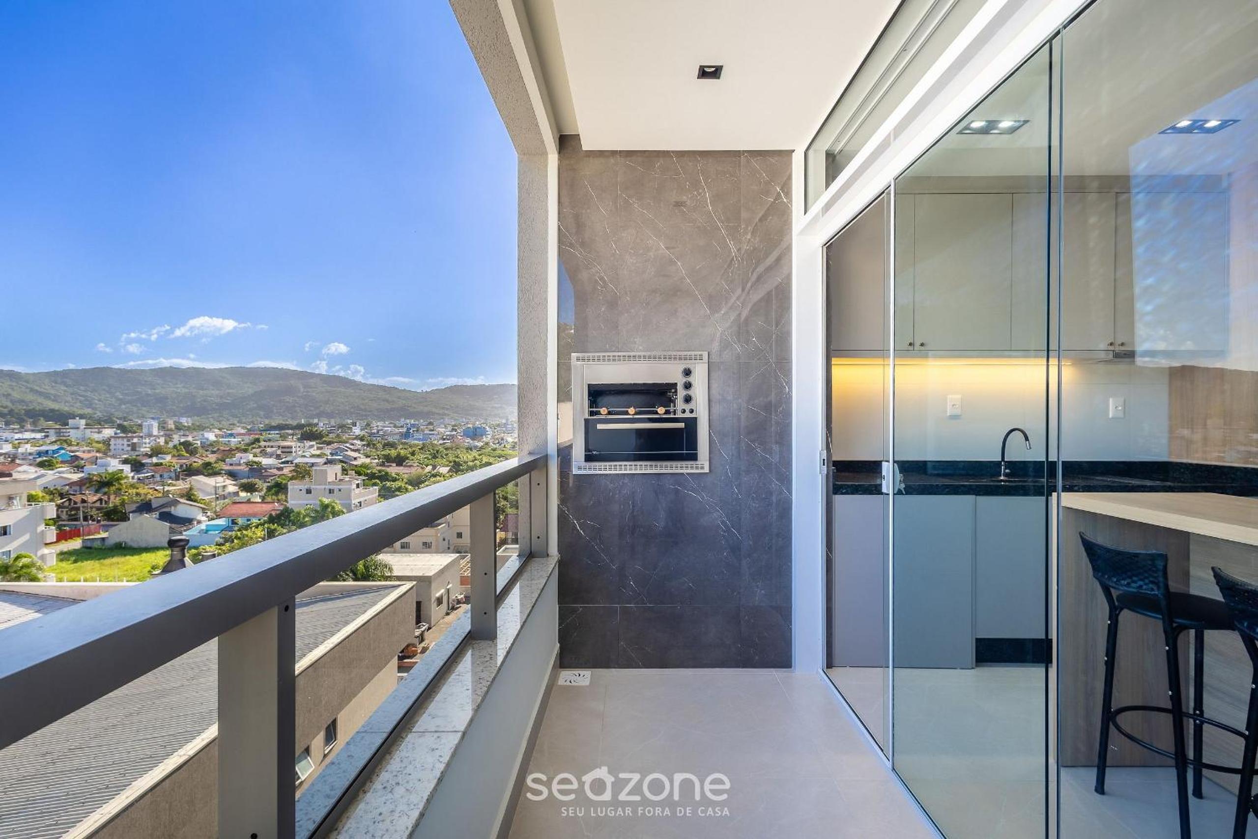 Your exclusive stay with pool and jacuzzi just 500 meters from the beach - ELF