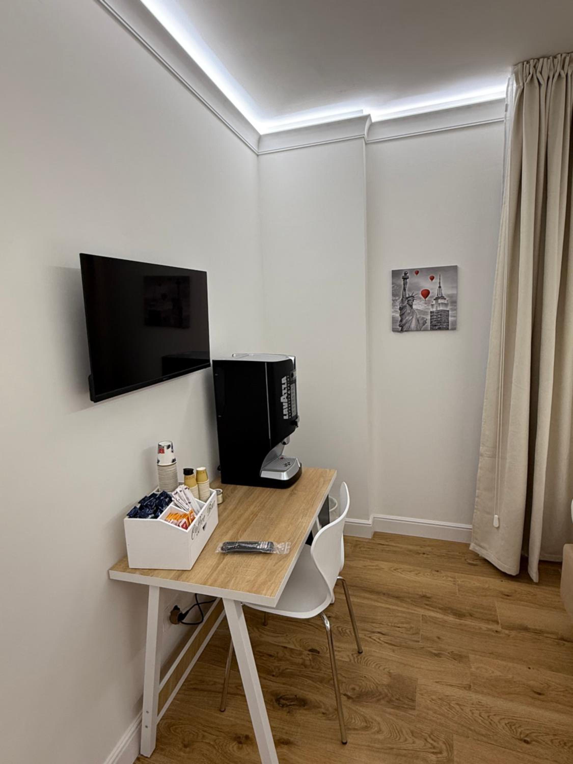 Emy Suites
