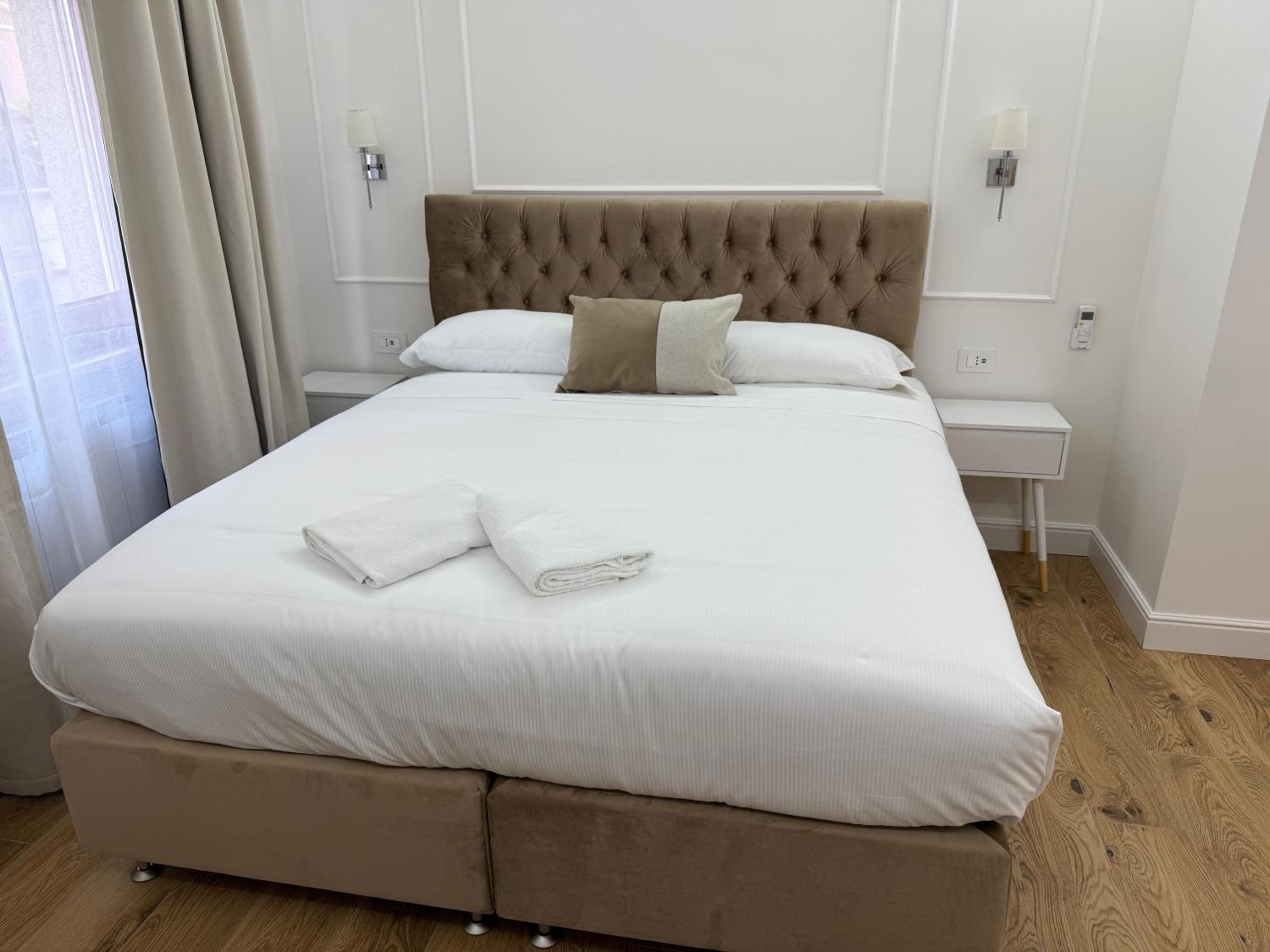 Emy Suites