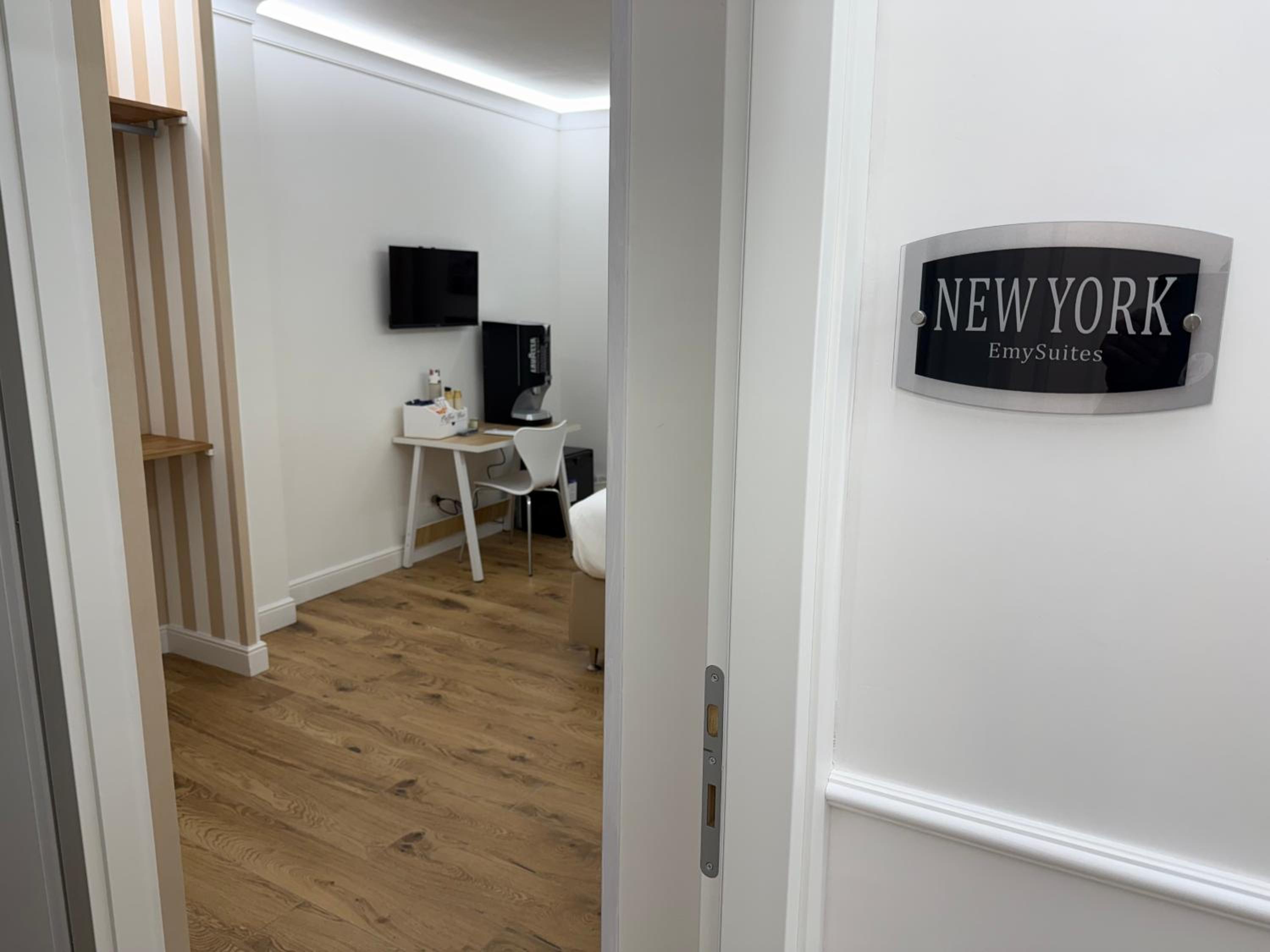 Emy Suites