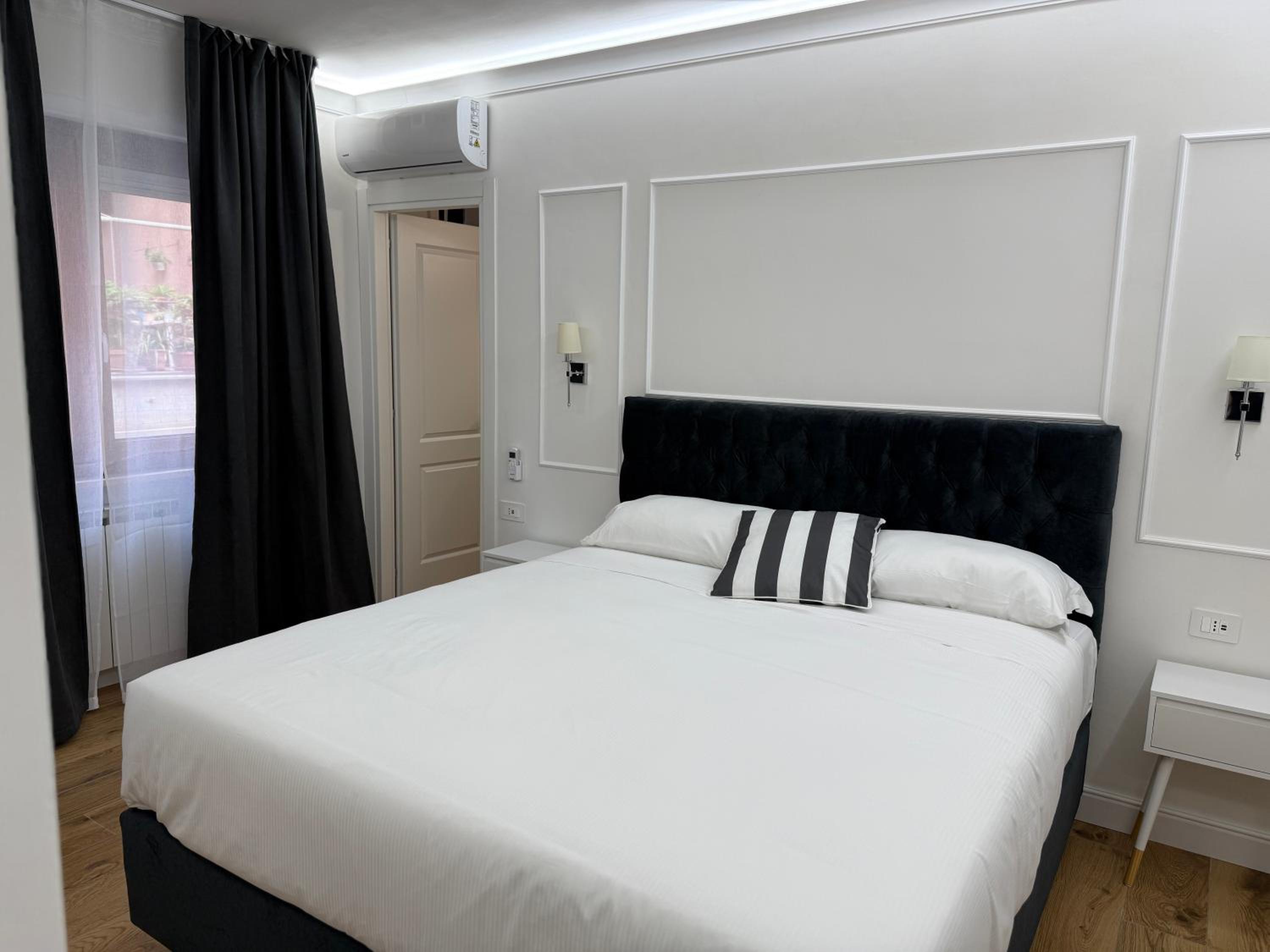Emy Suites