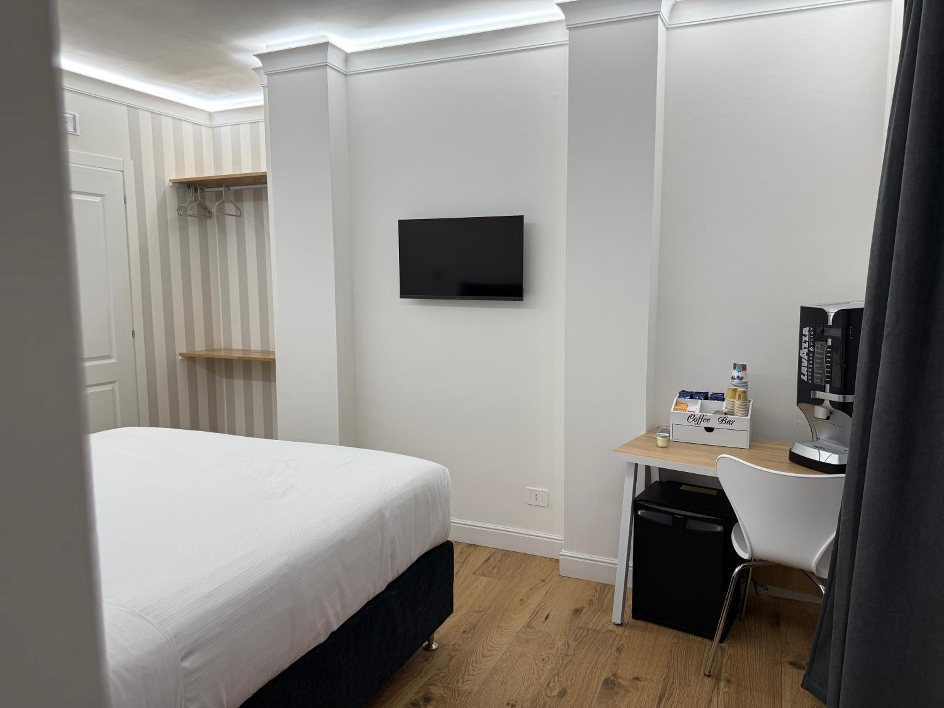Emy Suites