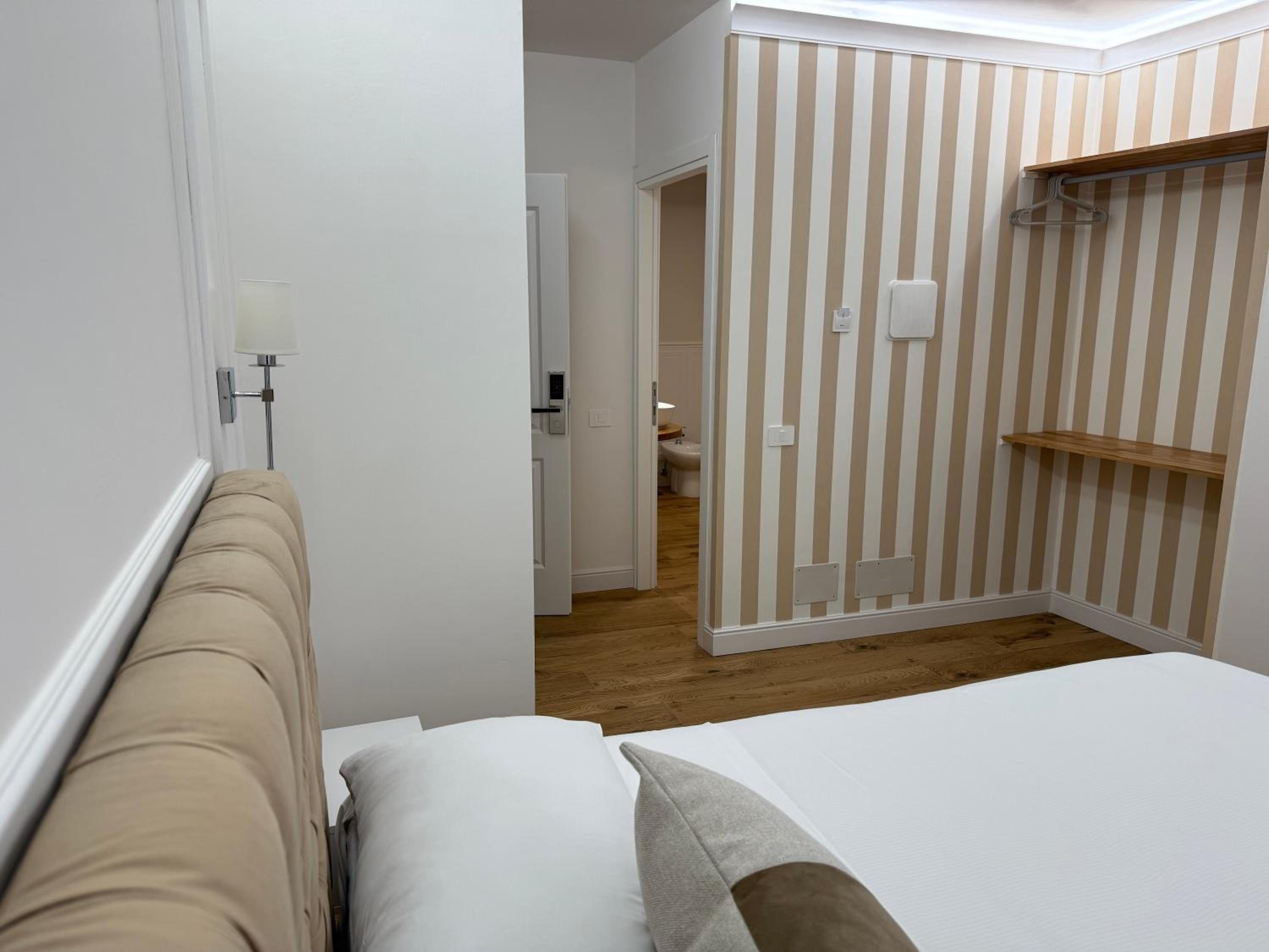 Emy Suites